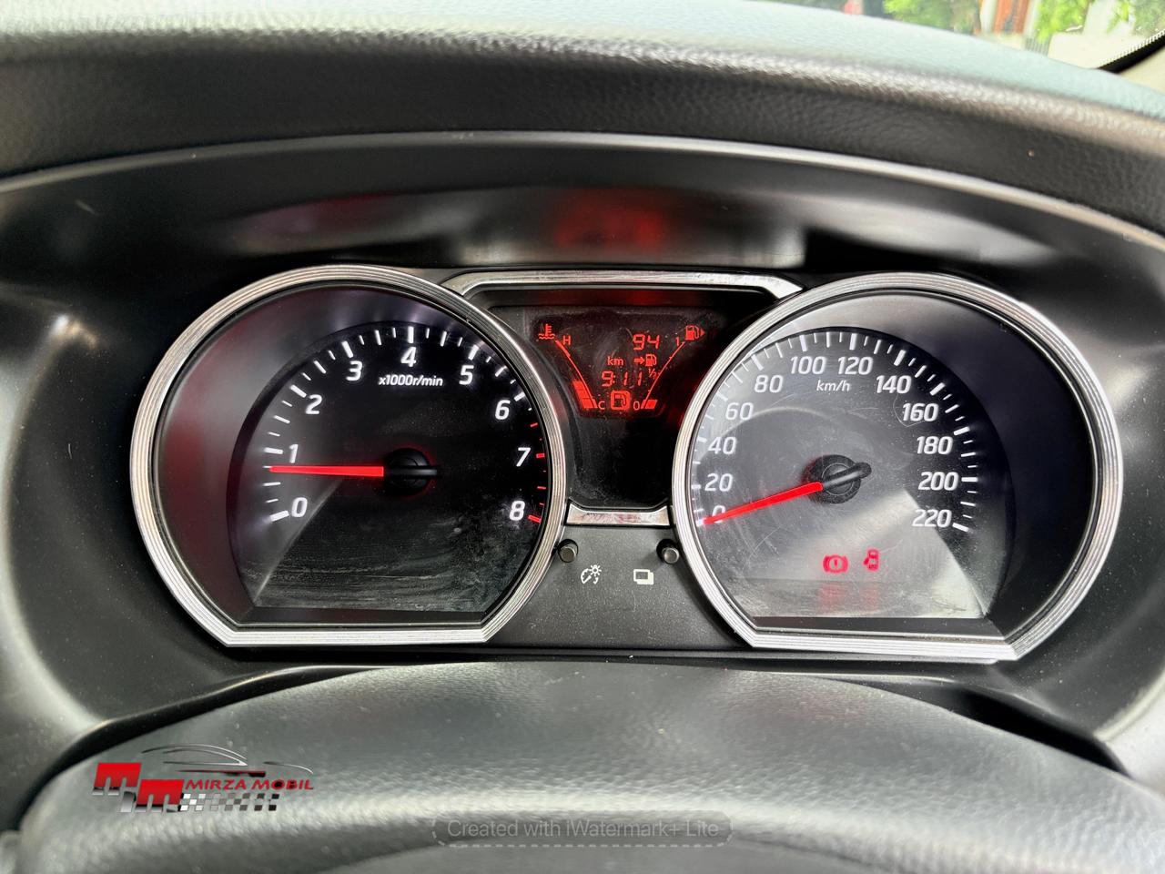 2014 Nissan Grand Livina 2014 Nissan Grand Livina