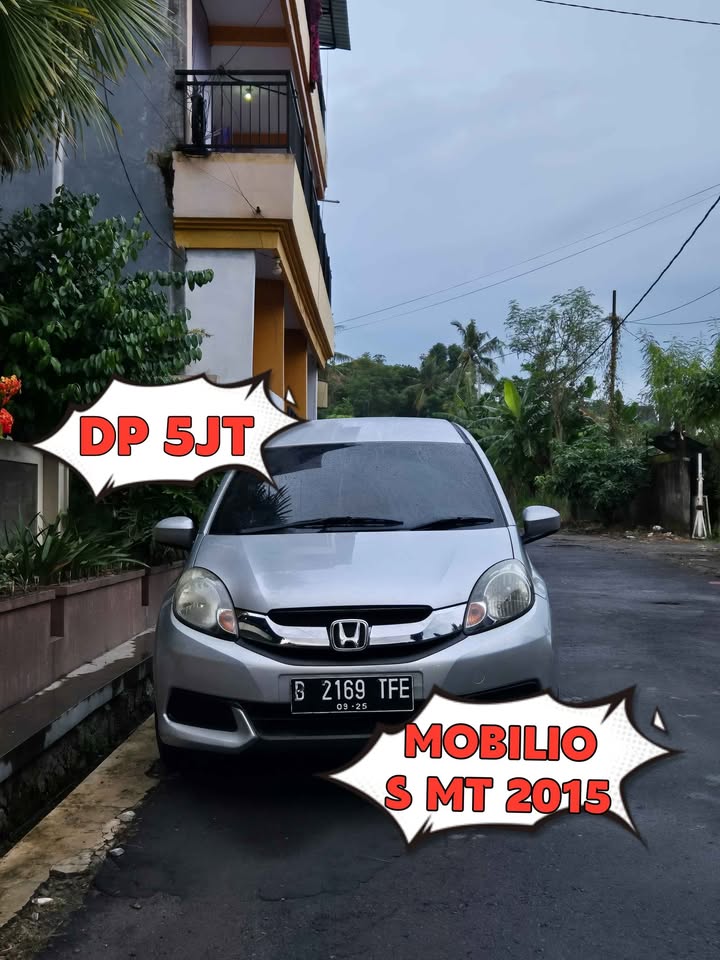 Second Hand 2015 Honda Mobilio  S  MT Second Hand 2015 Honda Mobilio  S  MT