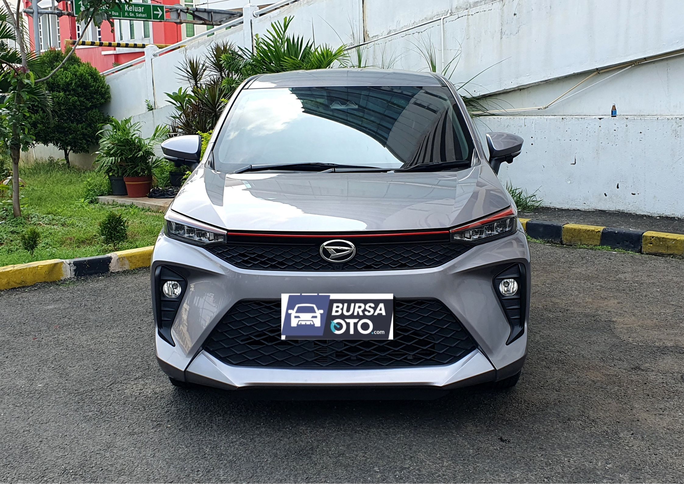 2022 Daihatsu Xenia Bekas 2022 Daihatsu Xenia Bekas