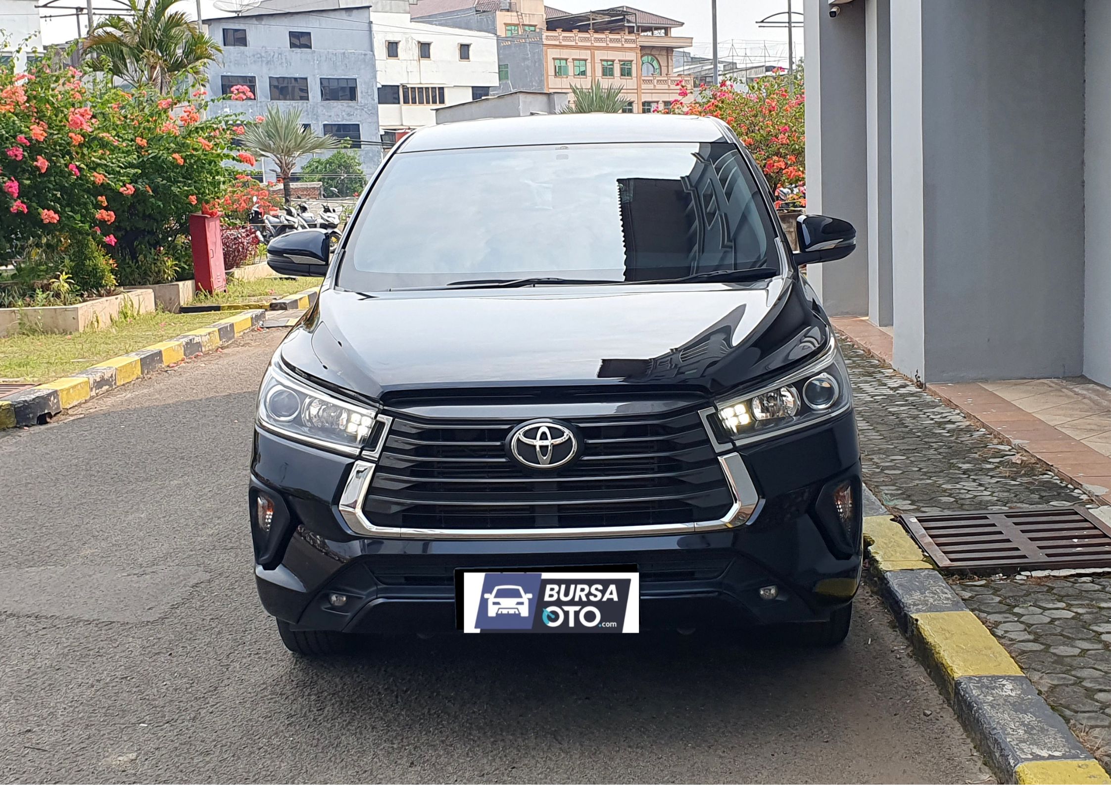 Second Hand 2021 Toyota Innova Second Hand 2021 Toyota Innova