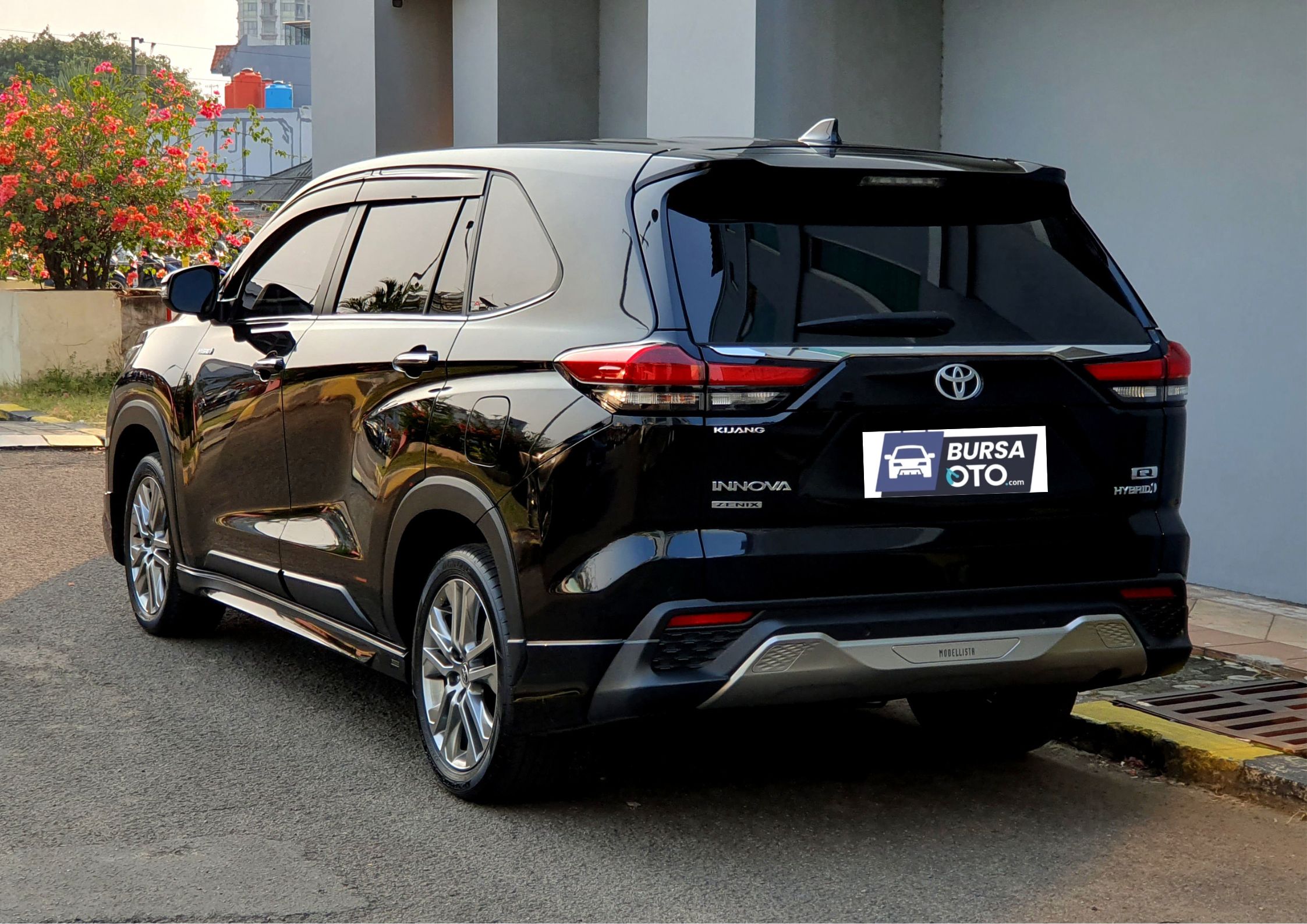 2023 Toyota Kijang Innova Zenix Hybrid EV 2023 Toyota Kijang Innova Zenix Hybrid EV
