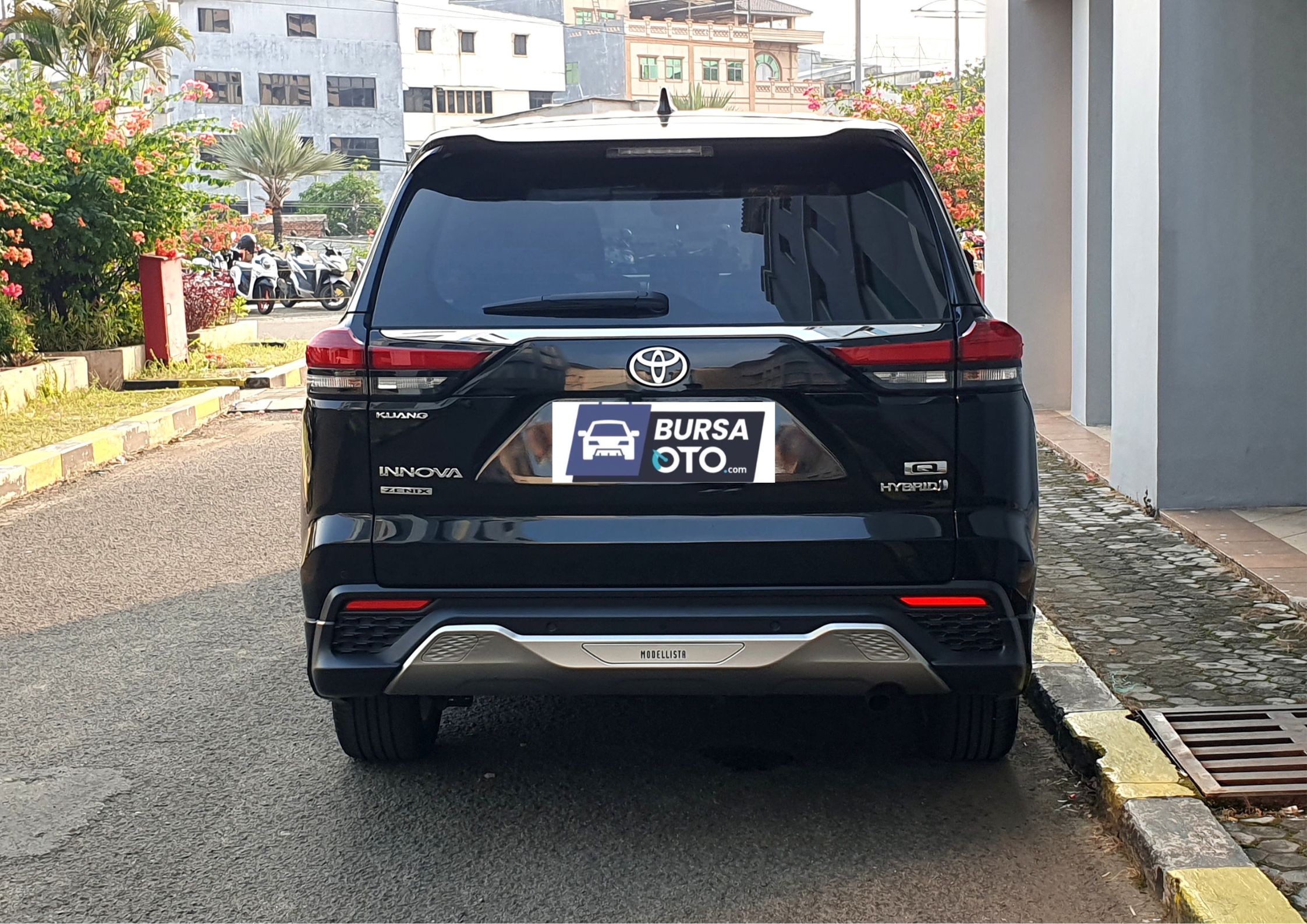 2023 Toyota Kijang Innova Zenix Hybrid EV 2023 Toyota Kijang Innova Zenix Hybrid EV