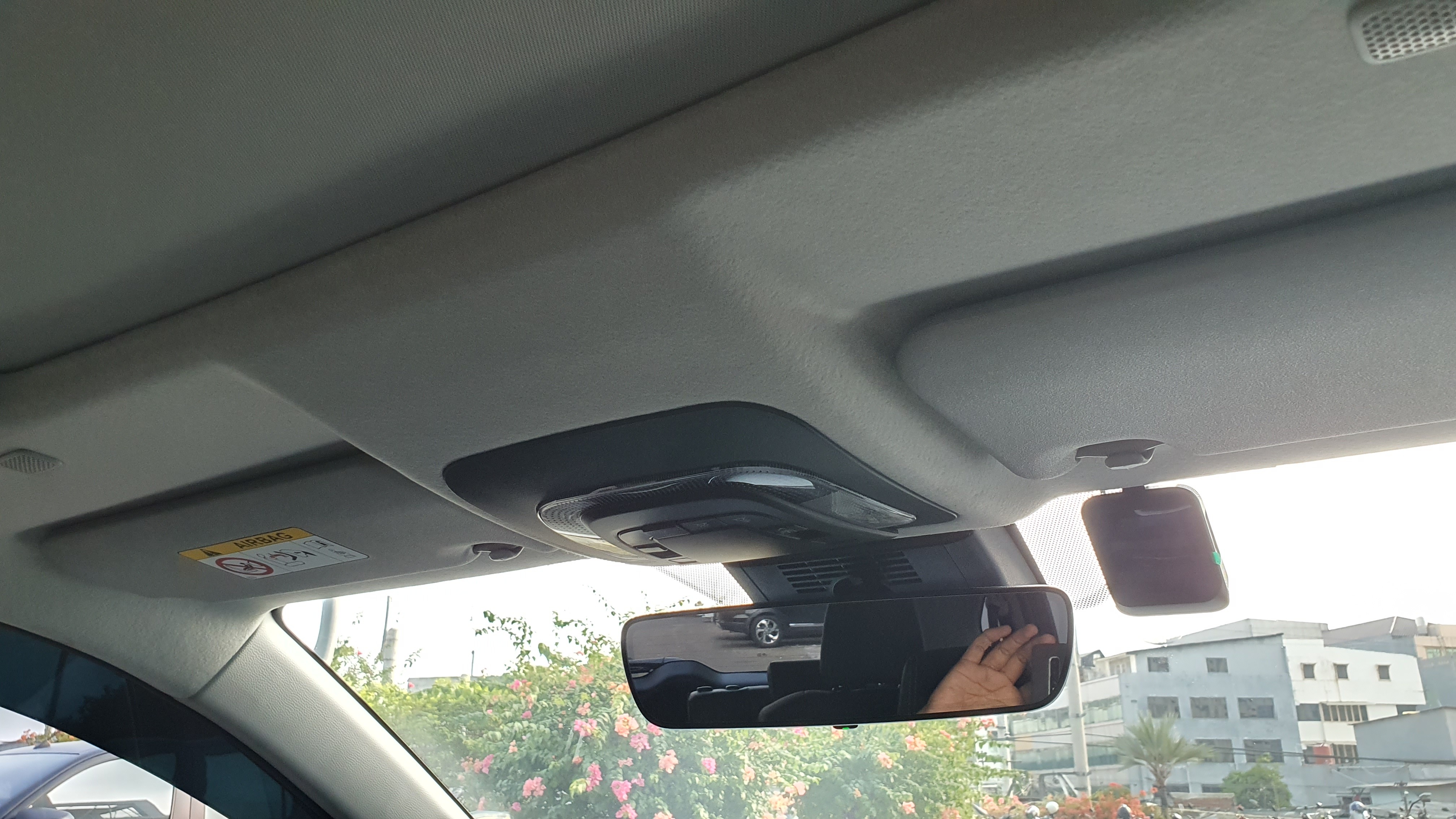 2023 Toyota Kijang Innova Zenix Hybrid EV 2023 Toyota Kijang Innova Zenix Hybrid EV