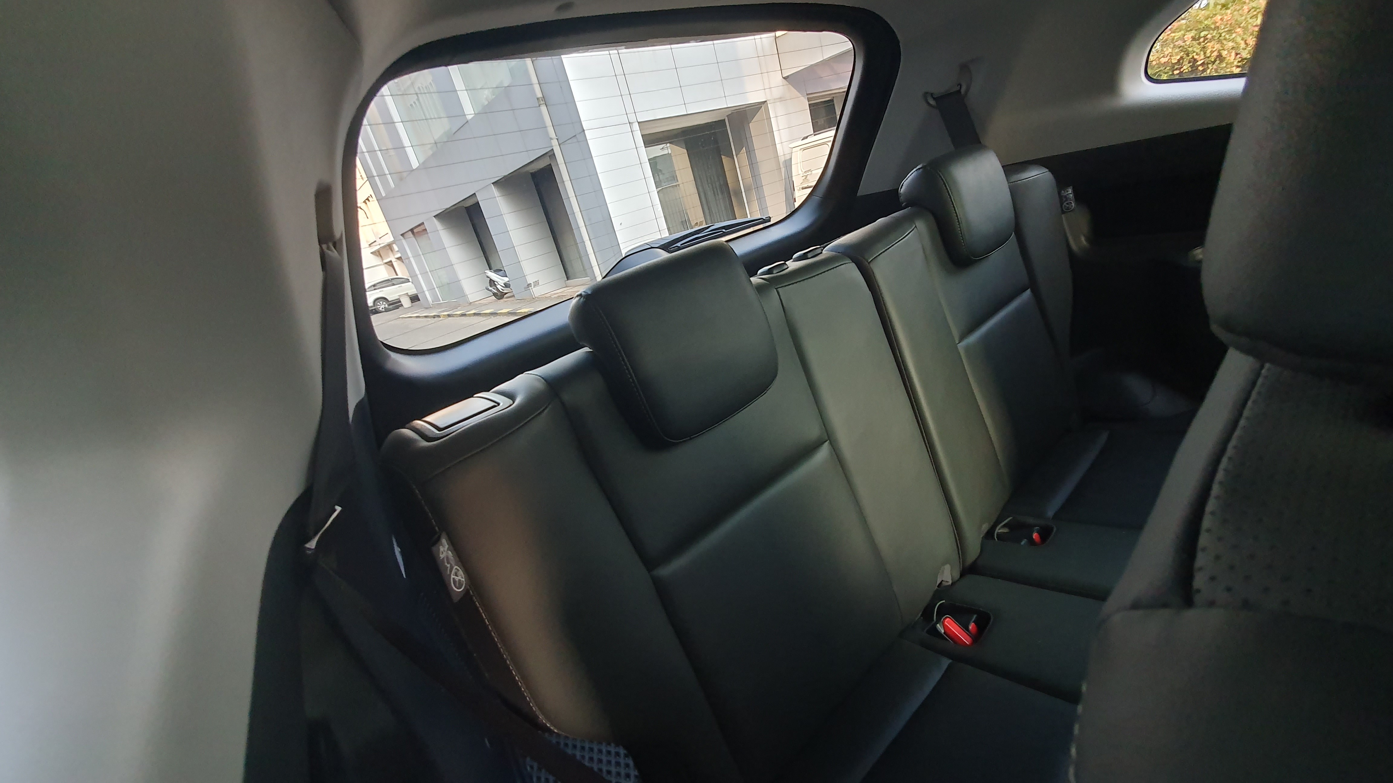 2023 Toyota Kijang Innova Zenix Hybrid EV 2023 Toyota Kijang Innova Zenix Hybrid EV