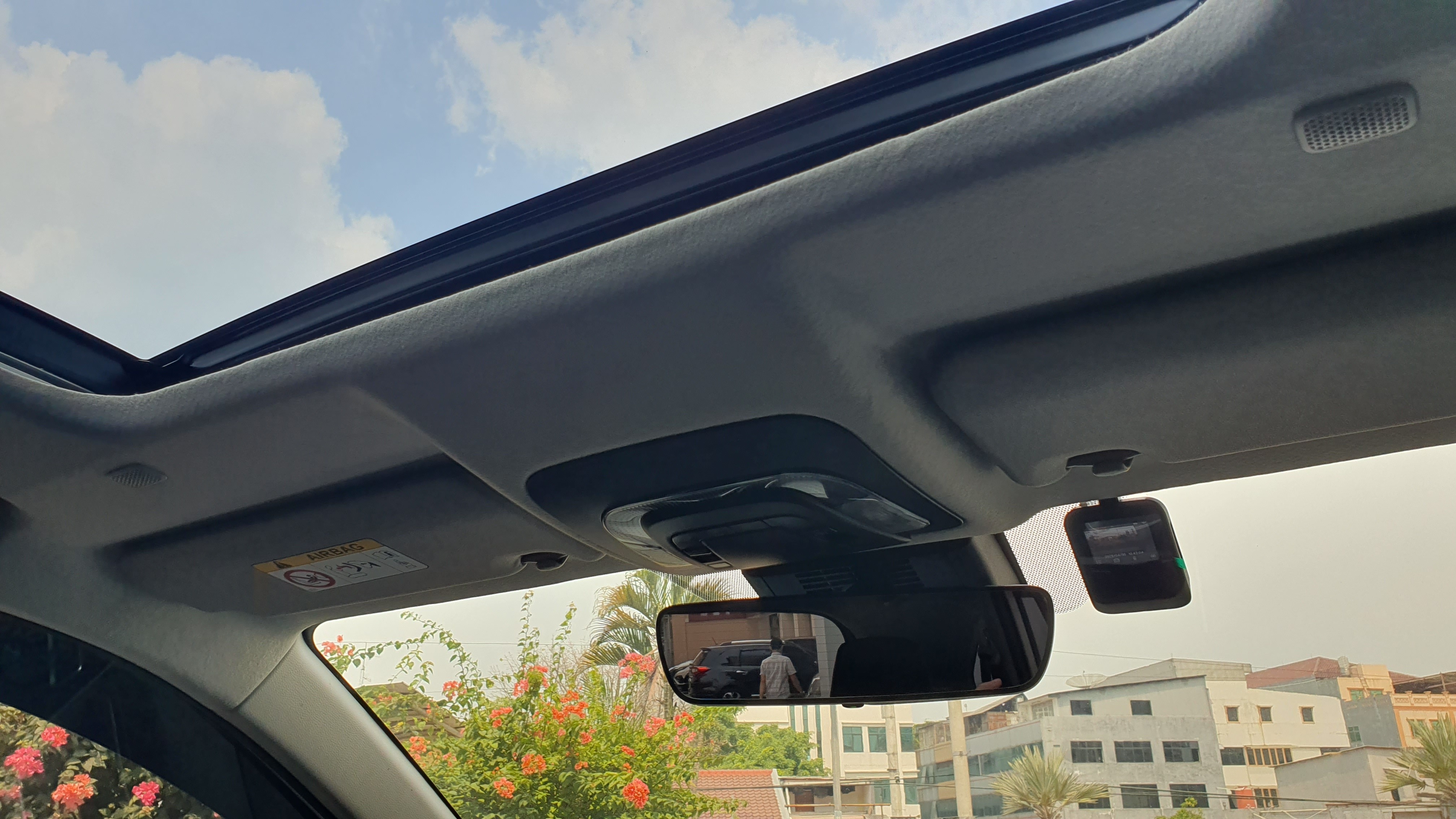 2023 Toyota Kijang Innova Zenix Hybrid EV 2023 Toyota Kijang Innova Zenix Hybrid EV