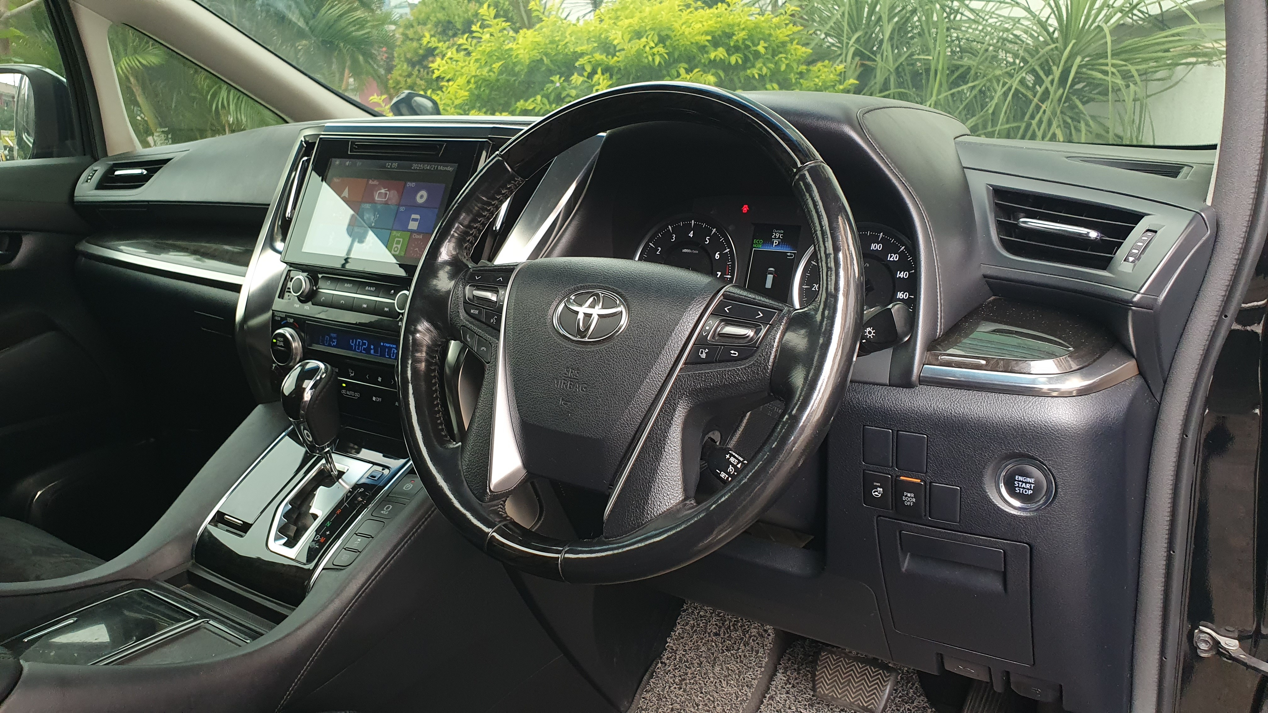 2017 Toyota Vellfire 2017 Toyota Vellfire