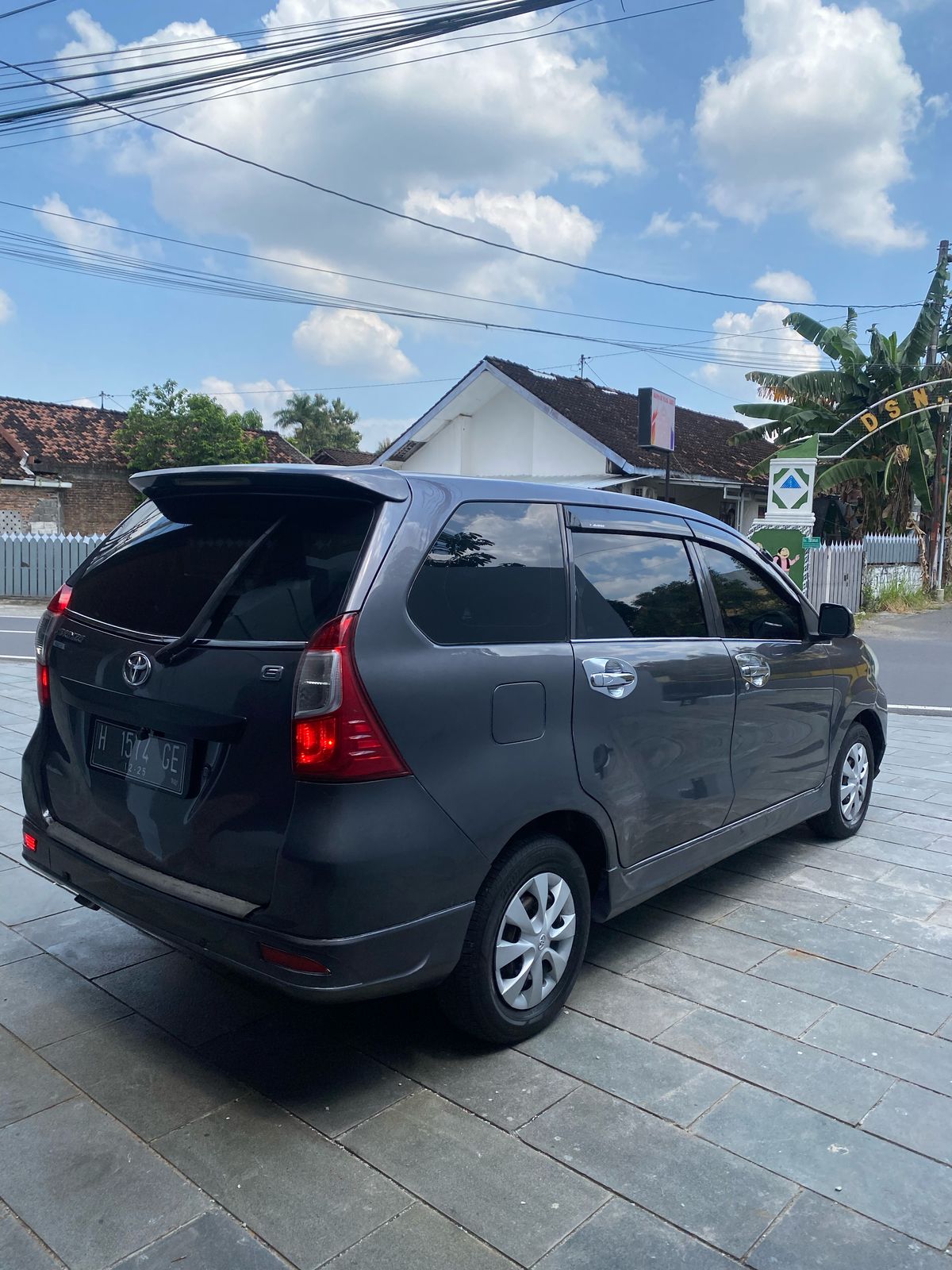 2015 Toyota Avanza  1.3 E M/T 2015 Toyota Avanza  1.3 E M/T