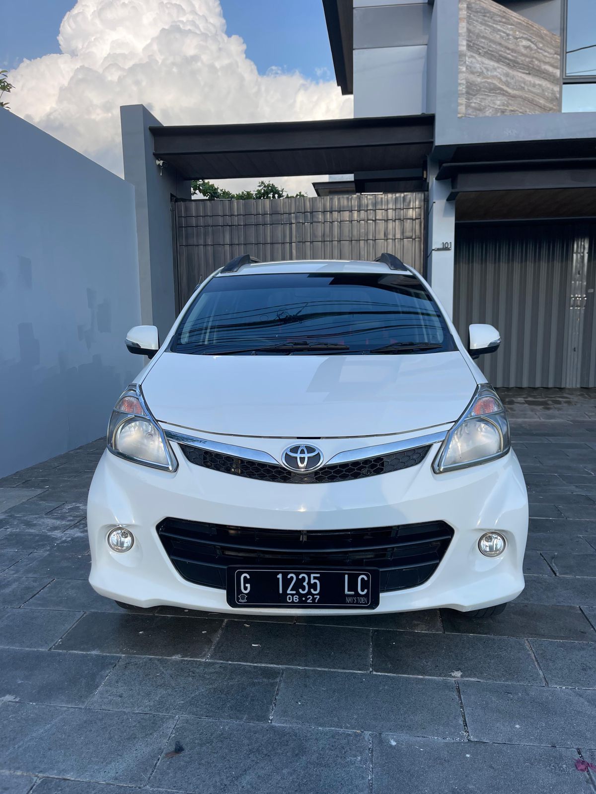 2012 Toyota Avanza Veloz  1.3 MT Bekas 2012 Toyota Avanza Veloz  1.3 MT Bekas