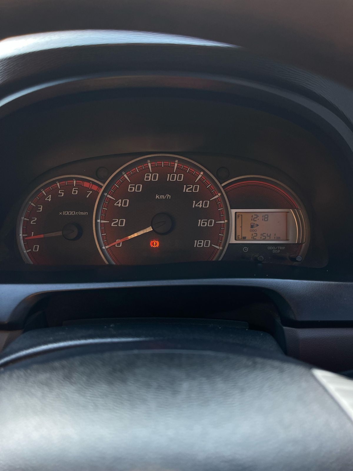 2012 Toyota Avanza Veloz  1.3 MT 2012 Toyota Avanza Veloz  1.3 MT