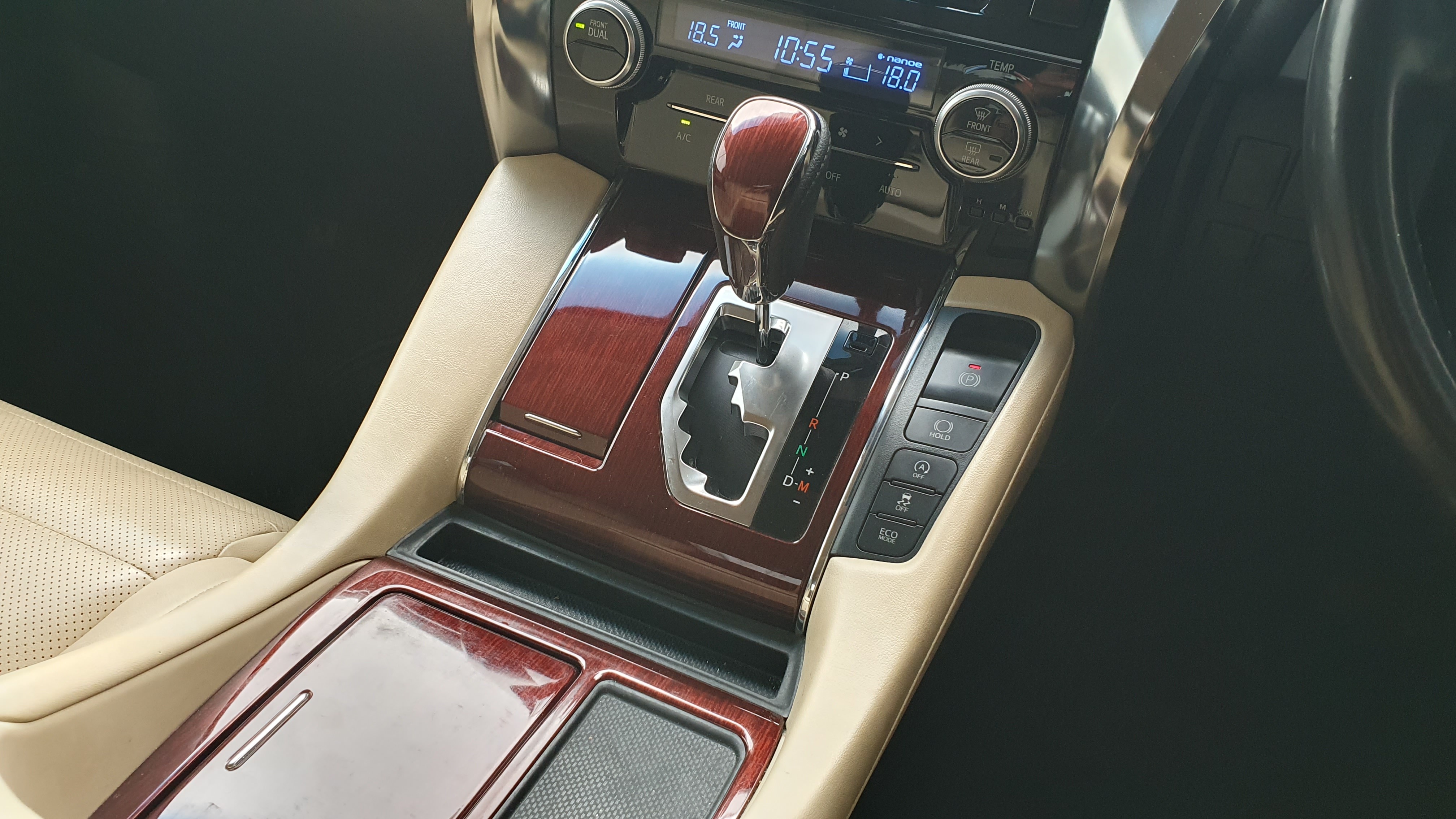 2017 Toyota Alphard 2017 Toyota Alphard