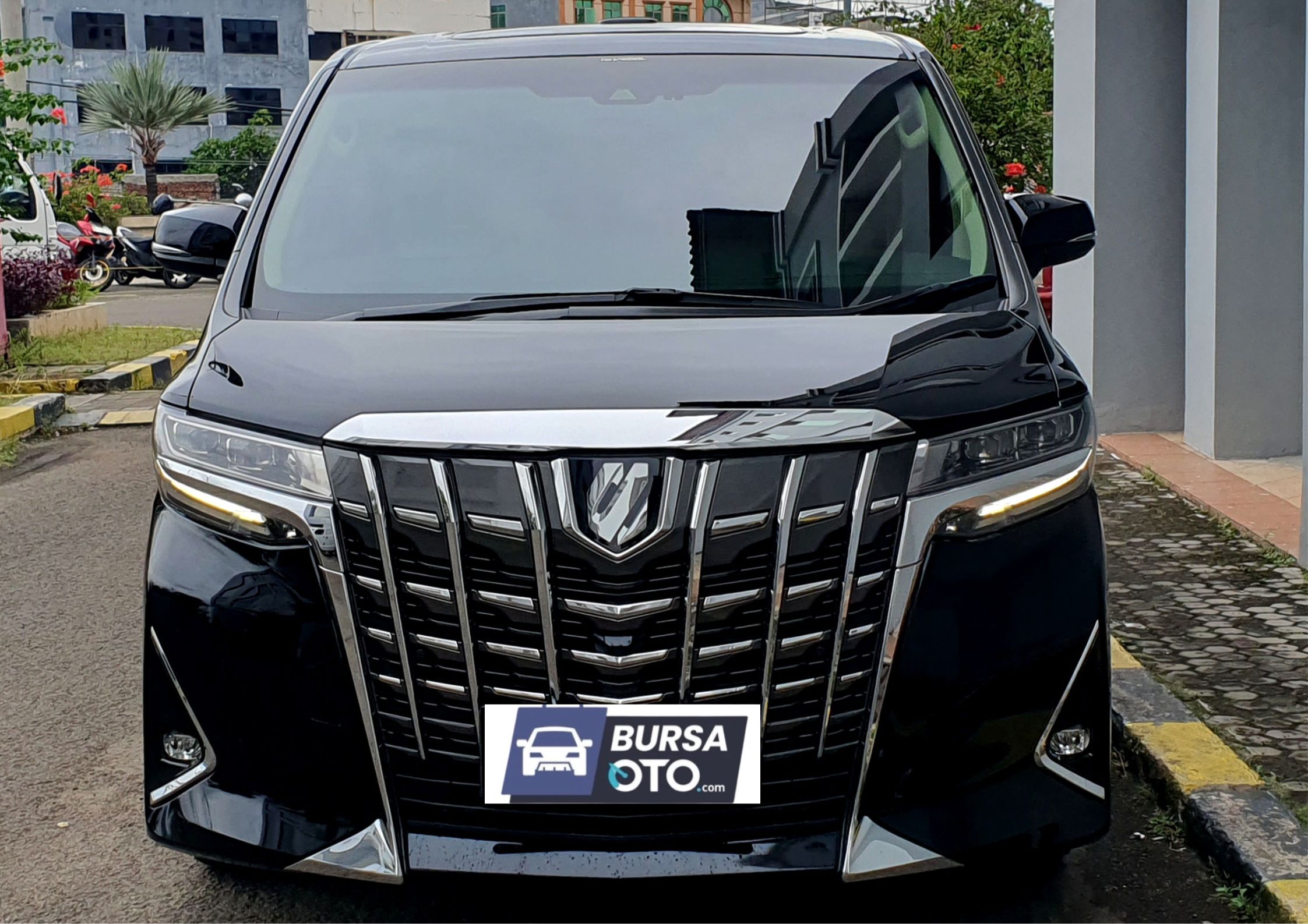 Second Hand 2024 Toyota Alphard Second Hand 2024 Toyota Alphard