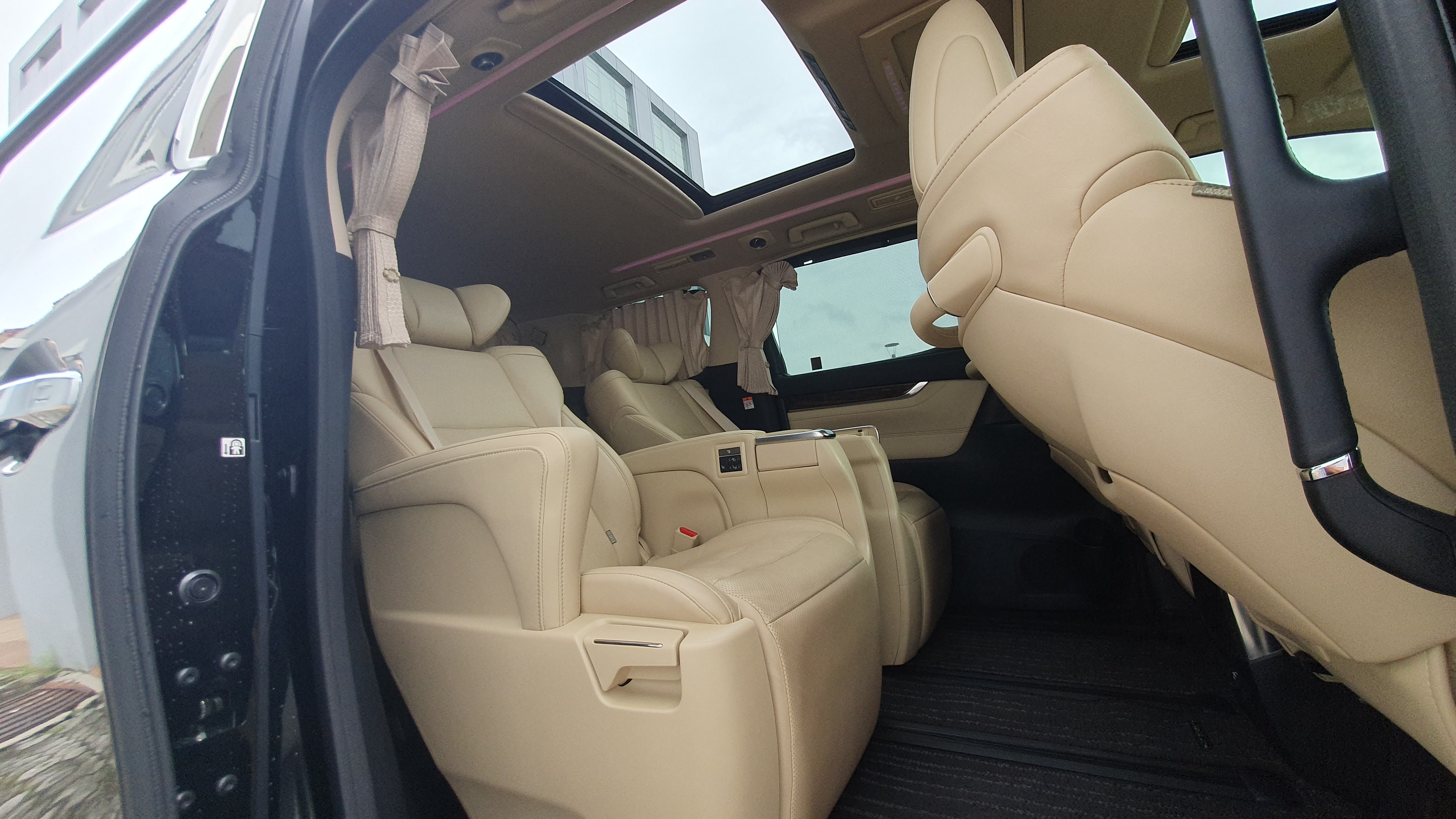 2024 Toyota Alphard 2024 Toyota Alphard