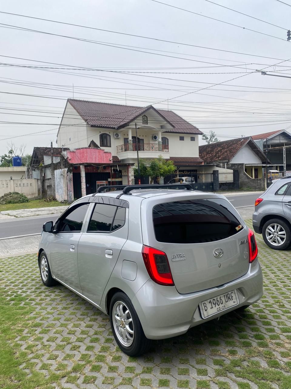 2012 Daihatsu Ayla 1.0L D Plus MT 2012 Daihatsu Ayla 1.0L D Plus MT