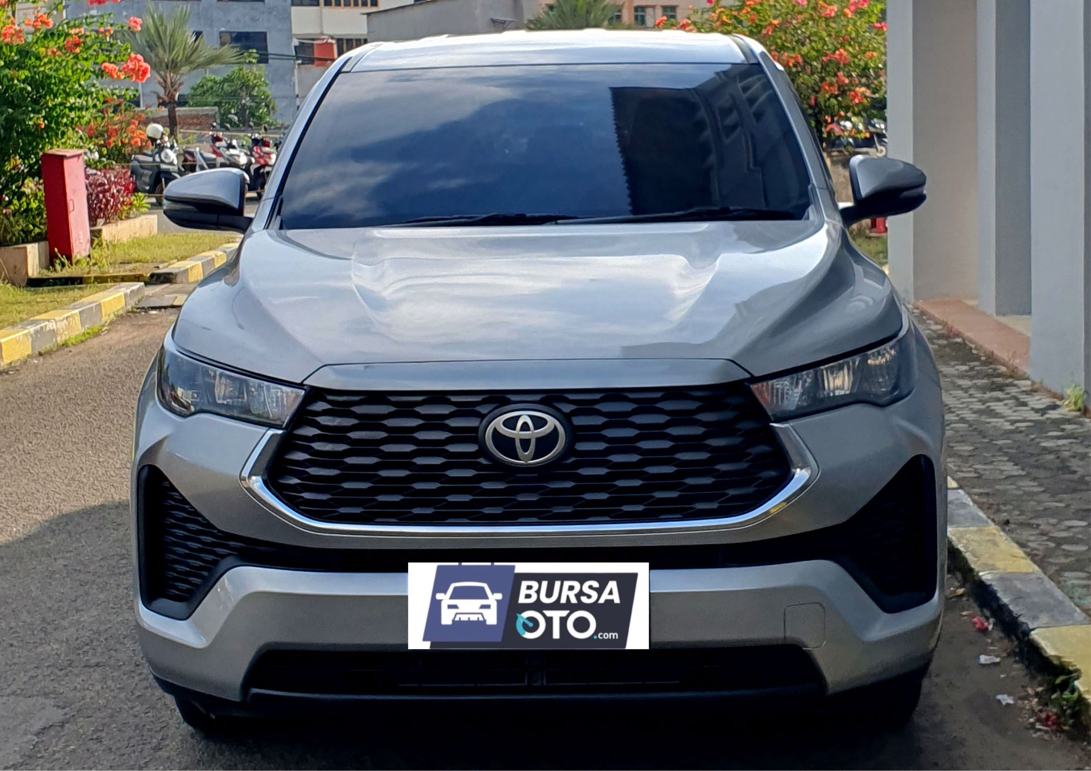 2024 Toyota Kijang Innova Zenix Hybrid EV 2024 Toyota Kijang Innova Zenix Hybrid EV