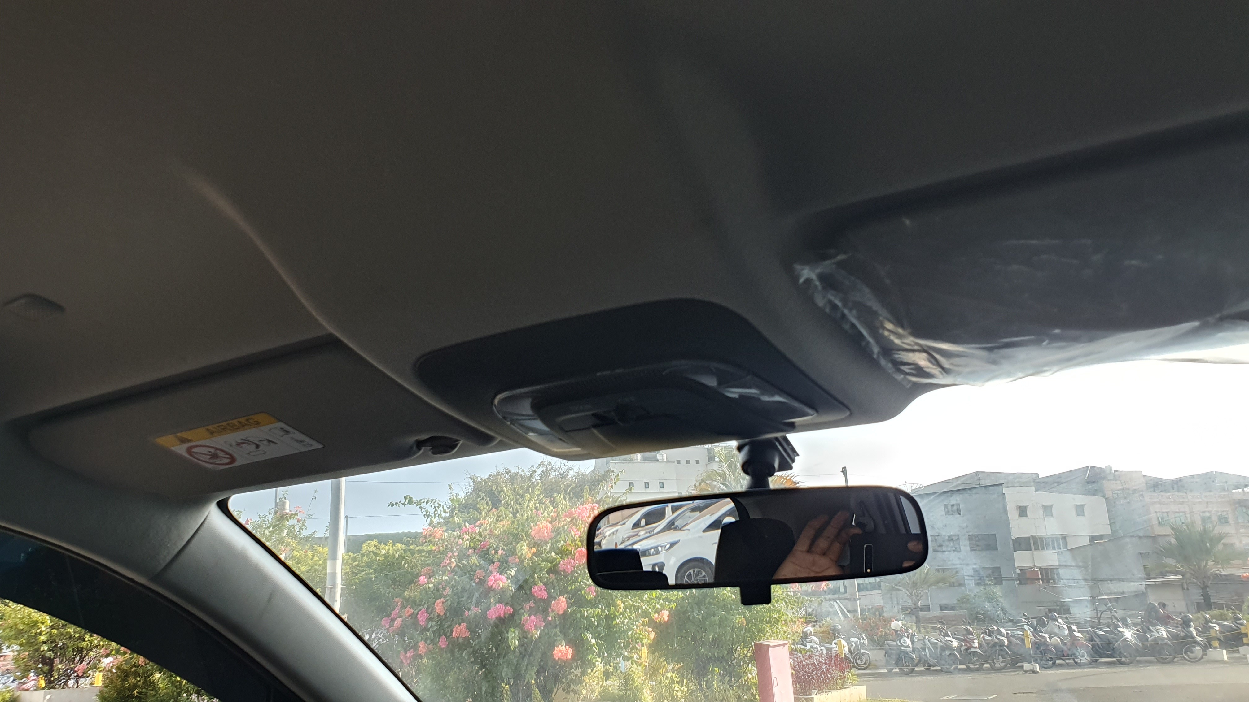 2024 Toyota Kijang Innova Zenix Hybrid EV 2024 Toyota Kijang Innova Zenix Hybrid EV