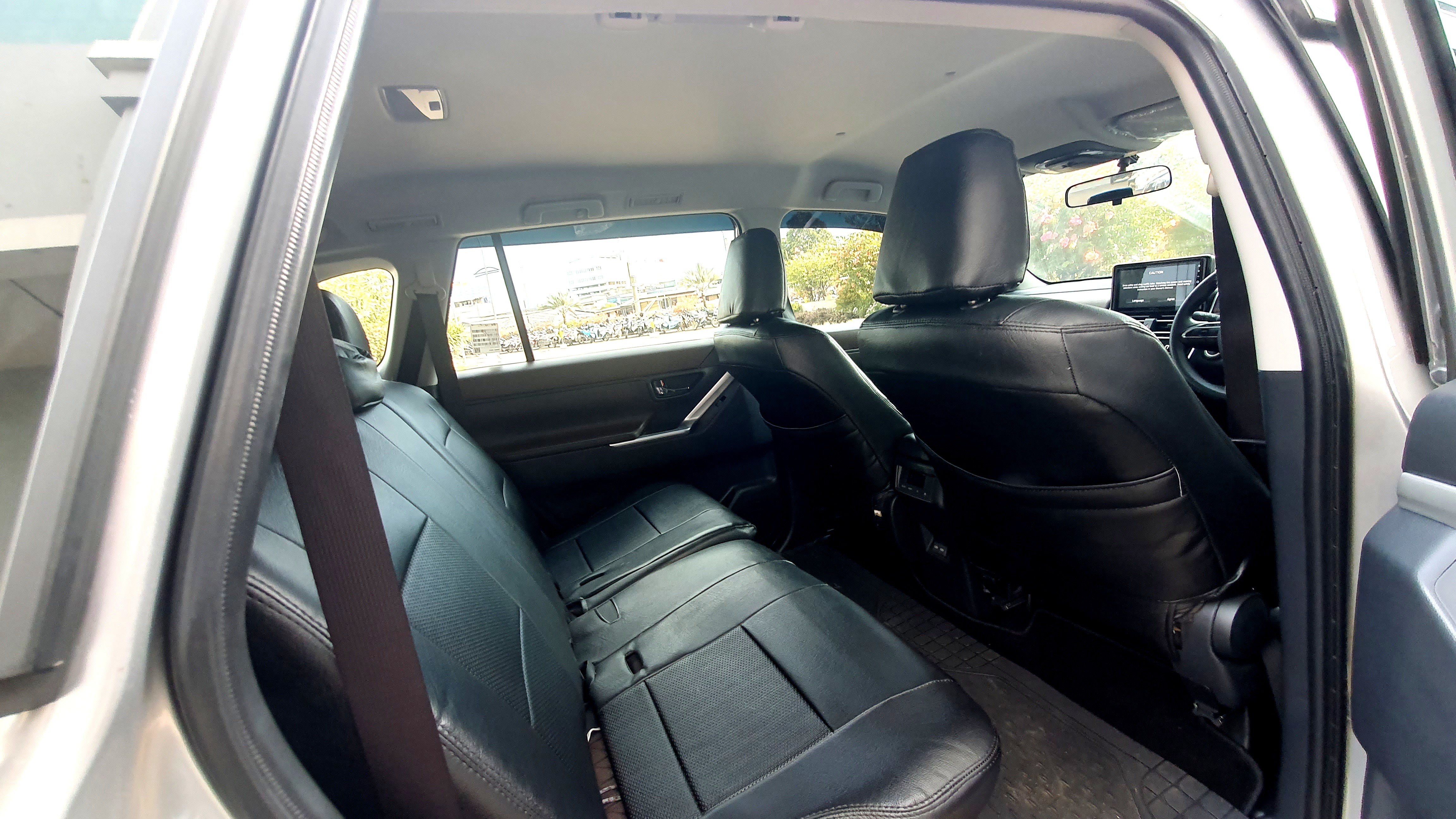 2024 Toyota Kijang Innova Zenix Hybrid EV 2024 Toyota Kijang Innova Zenix Hybrid EV