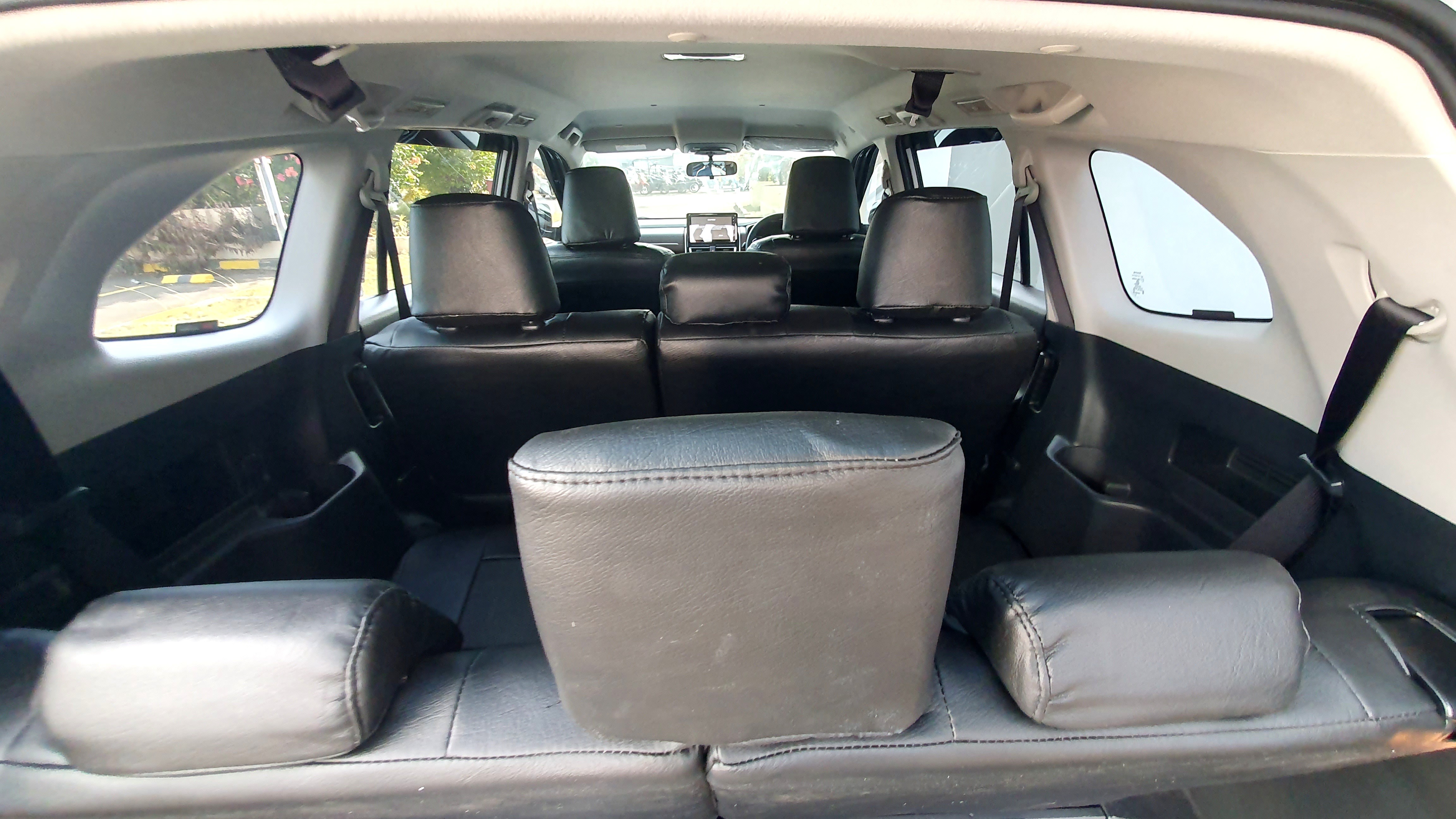 2024 Toyota Kijang Innova Zenix Hybrid EV 2024 Toyota Kijang Innova Zenix Hybrid EV