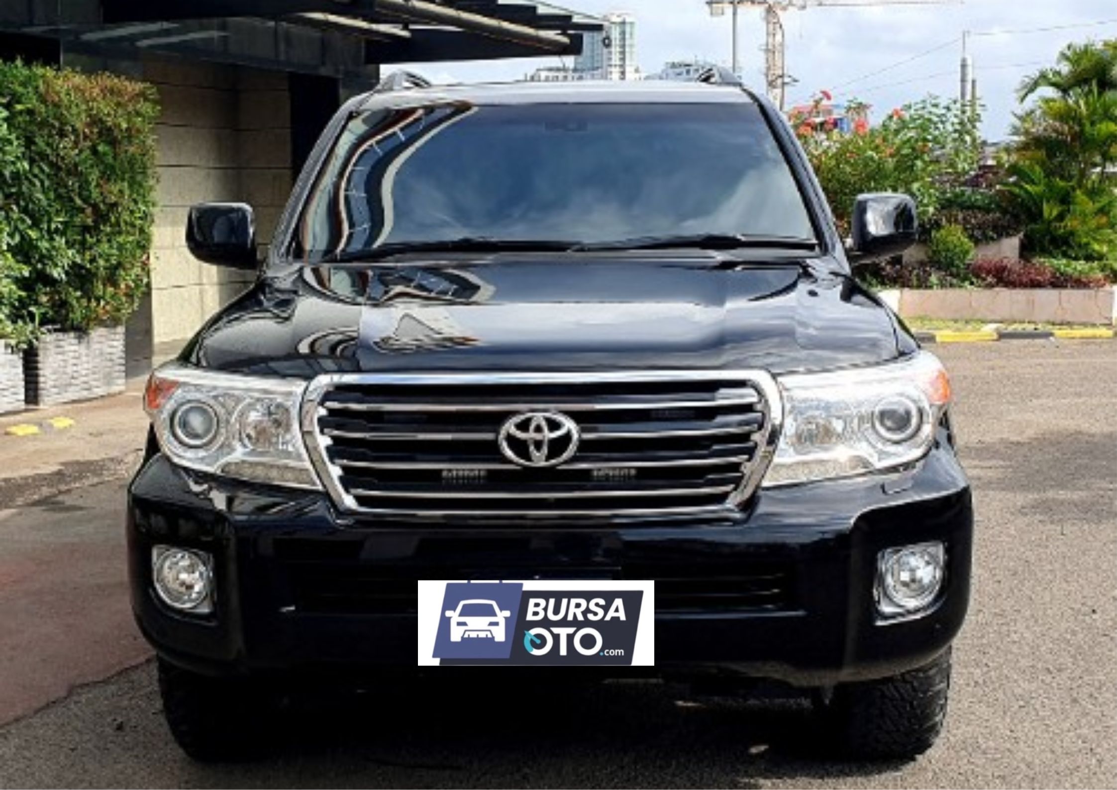 2011 Toyota Land Cruiser Bekas 2011 Toyota Land Cruiser Bekas