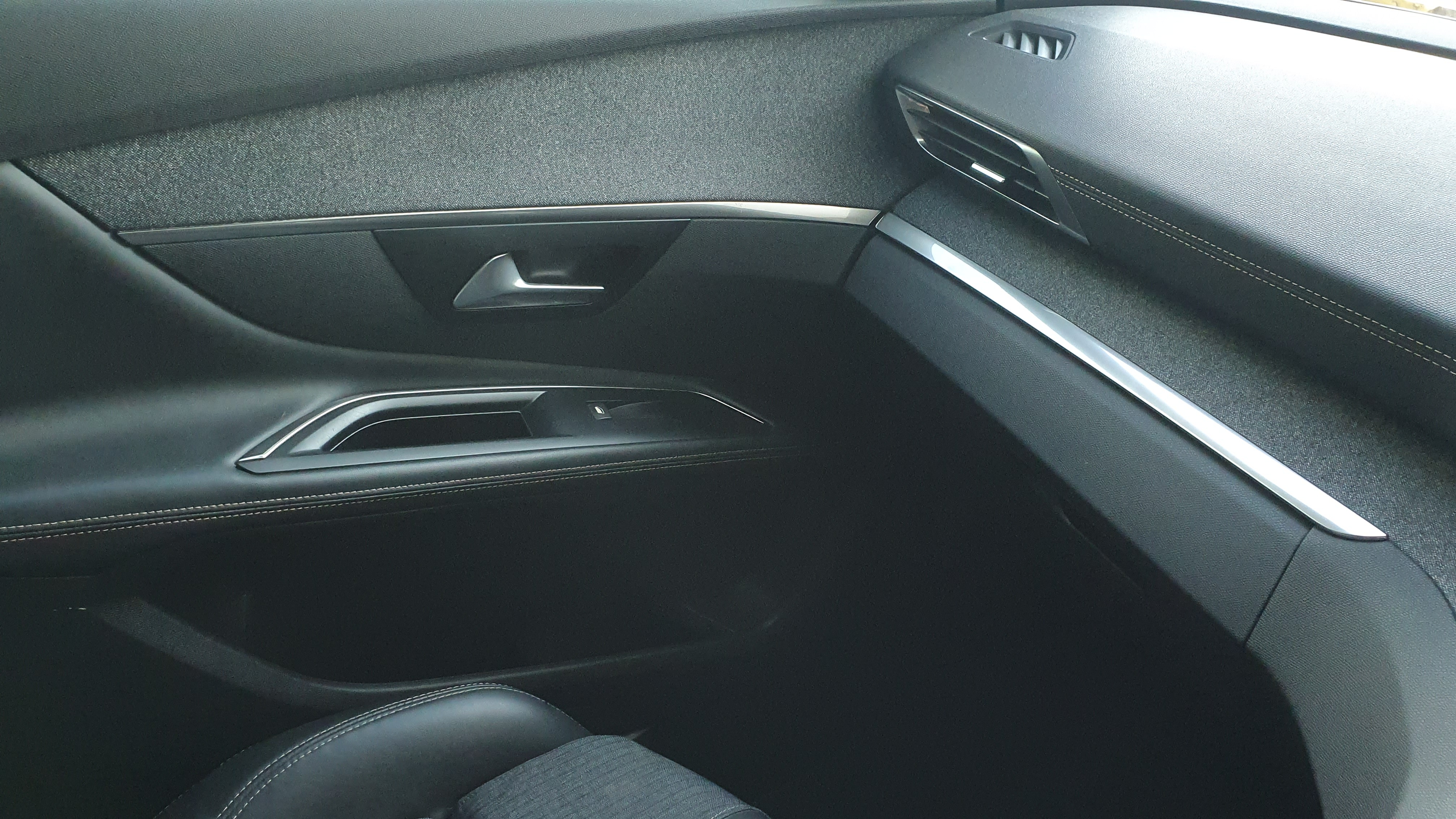 2018 Peugeot 3008 2018 Peugeot 3008