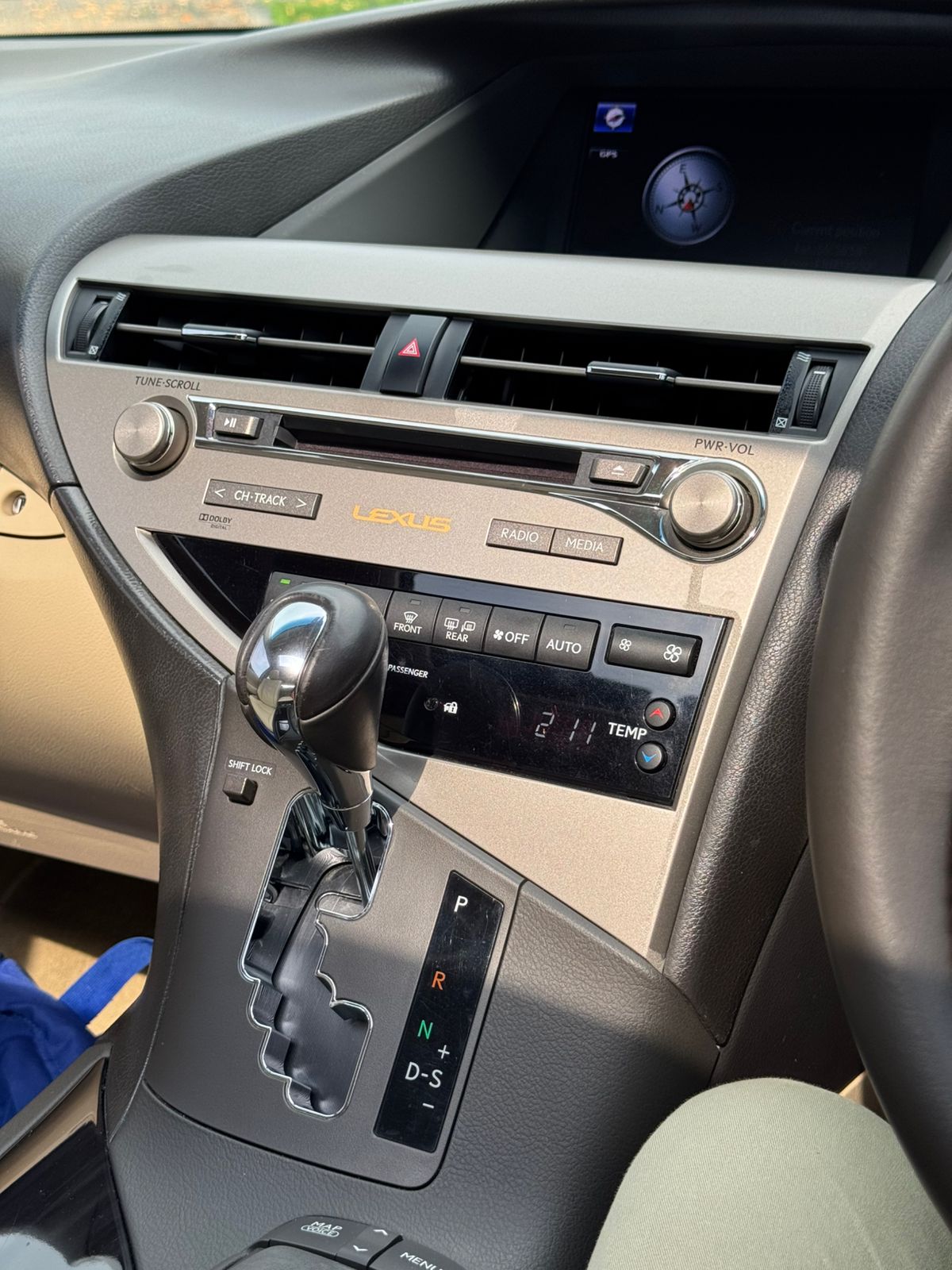 2012 Lexus RX 270 2.7 AT 2012 Lexus RX 270 2.7 AT