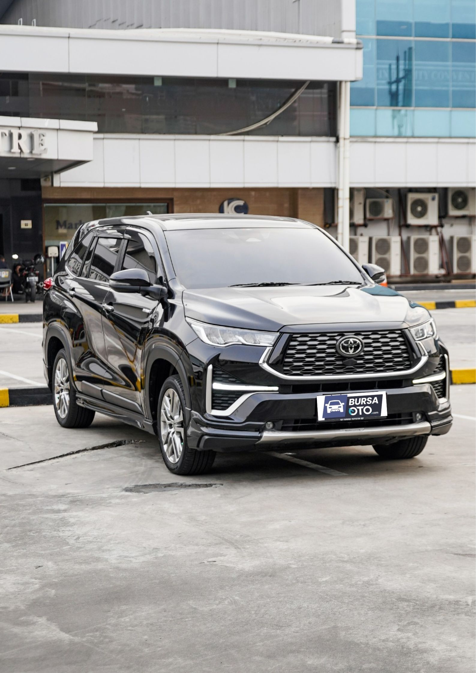 2023 Toyota Kijang Innova Zenix Hybrid EV 2023 Toyota Kijang Innova Zenix Hybrid EV