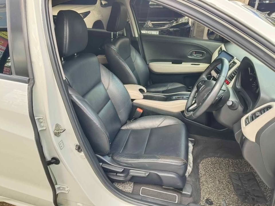 2018 Honda HRV  1.8L PRESTIGE CVT 2018 Honda HRV  1.8L PRESTIGE CVT