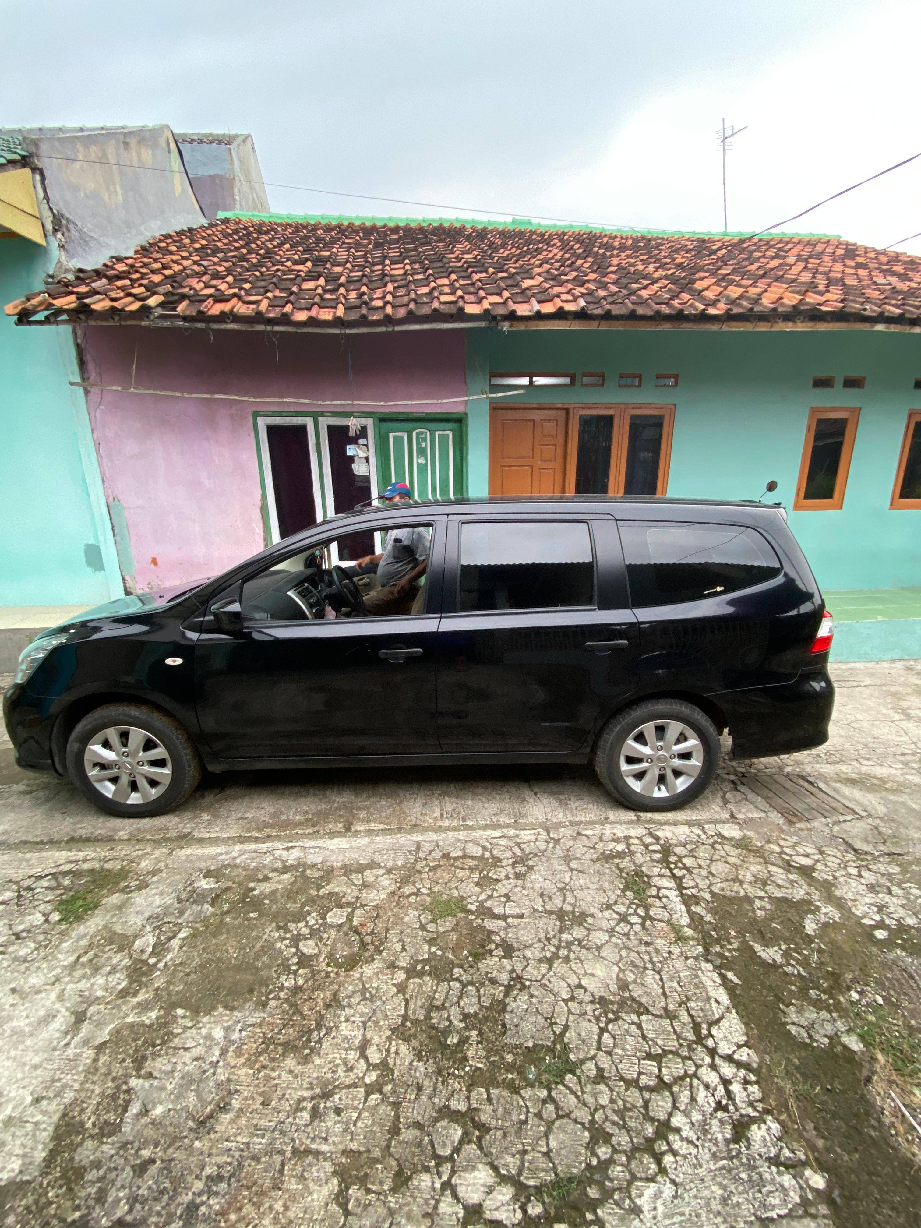 2015 Nissan Grand Livina 1.5 SV MT 2015 Nissan Grand Livina 1.5 SV MT