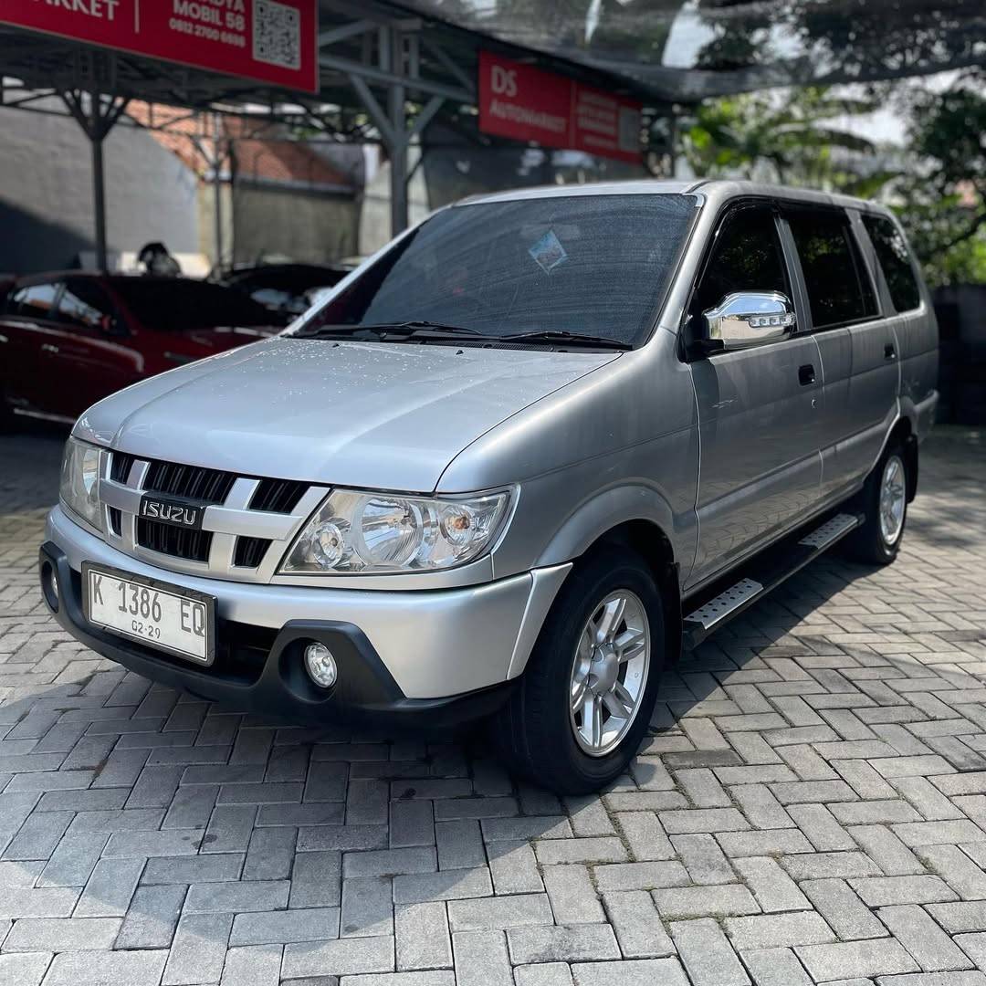 2011 Isuzu Panther LS Turbo 2.5L MT 2011 Isuzu Panther LS Turbo 2.5L MT