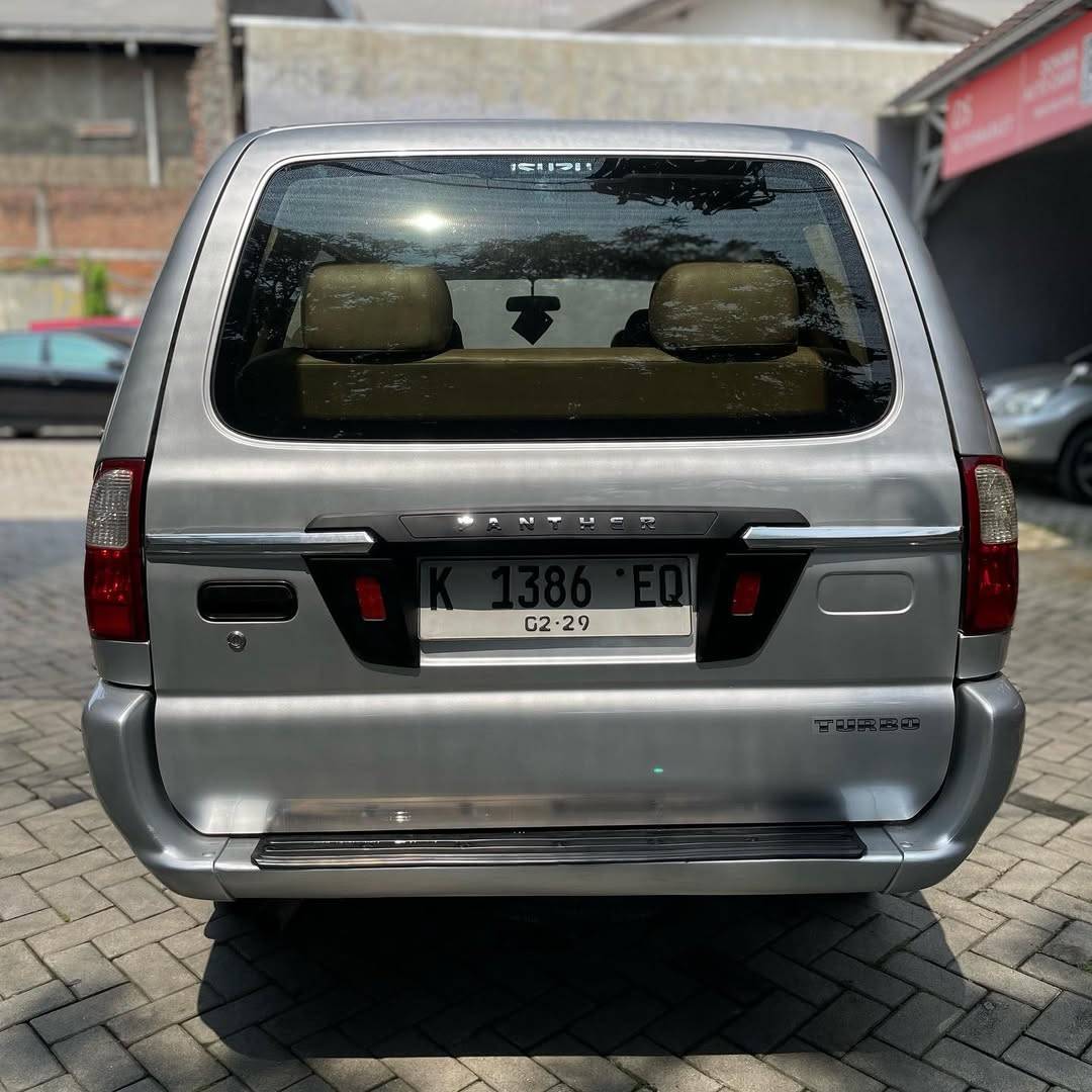 2011 Isuzu Panther LS Turbo 2.5L MT 2011 Isuzu Panther LS Turbo 2.5L MT