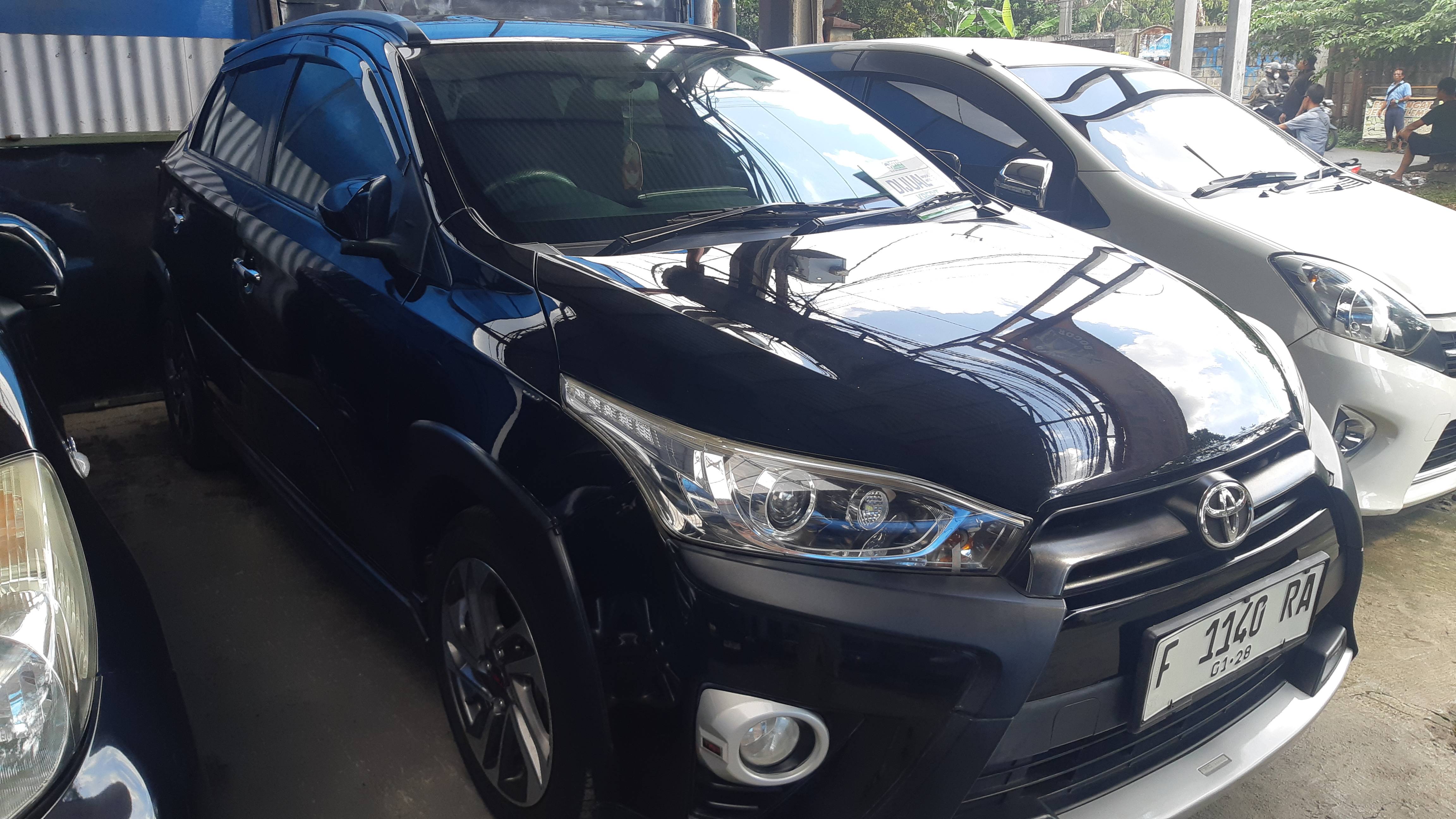 2017 Toyota Yaris Heykers 1.5L MT 2017 Toyota Yaris Heykers 1.5L MT