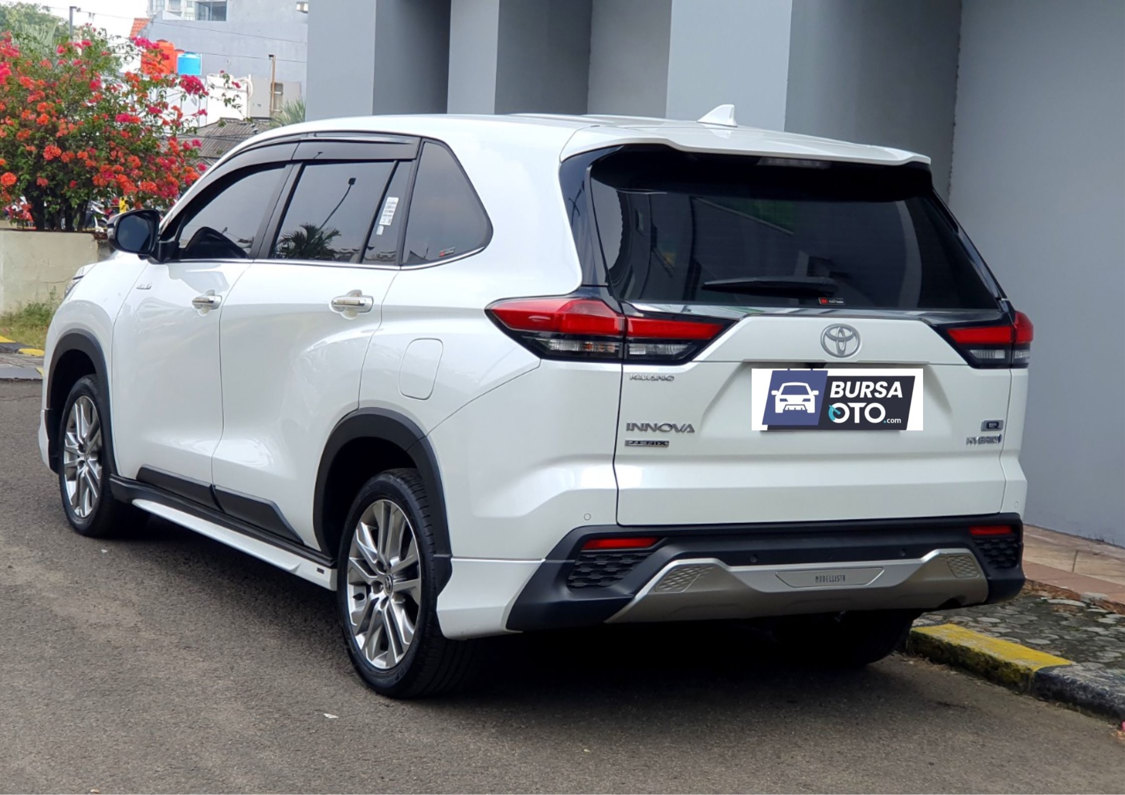 2024 Toyota Kijang Innova Zenix Hybrid EV 2024 Toyota Kijang Innova Zenix Hybrid EV