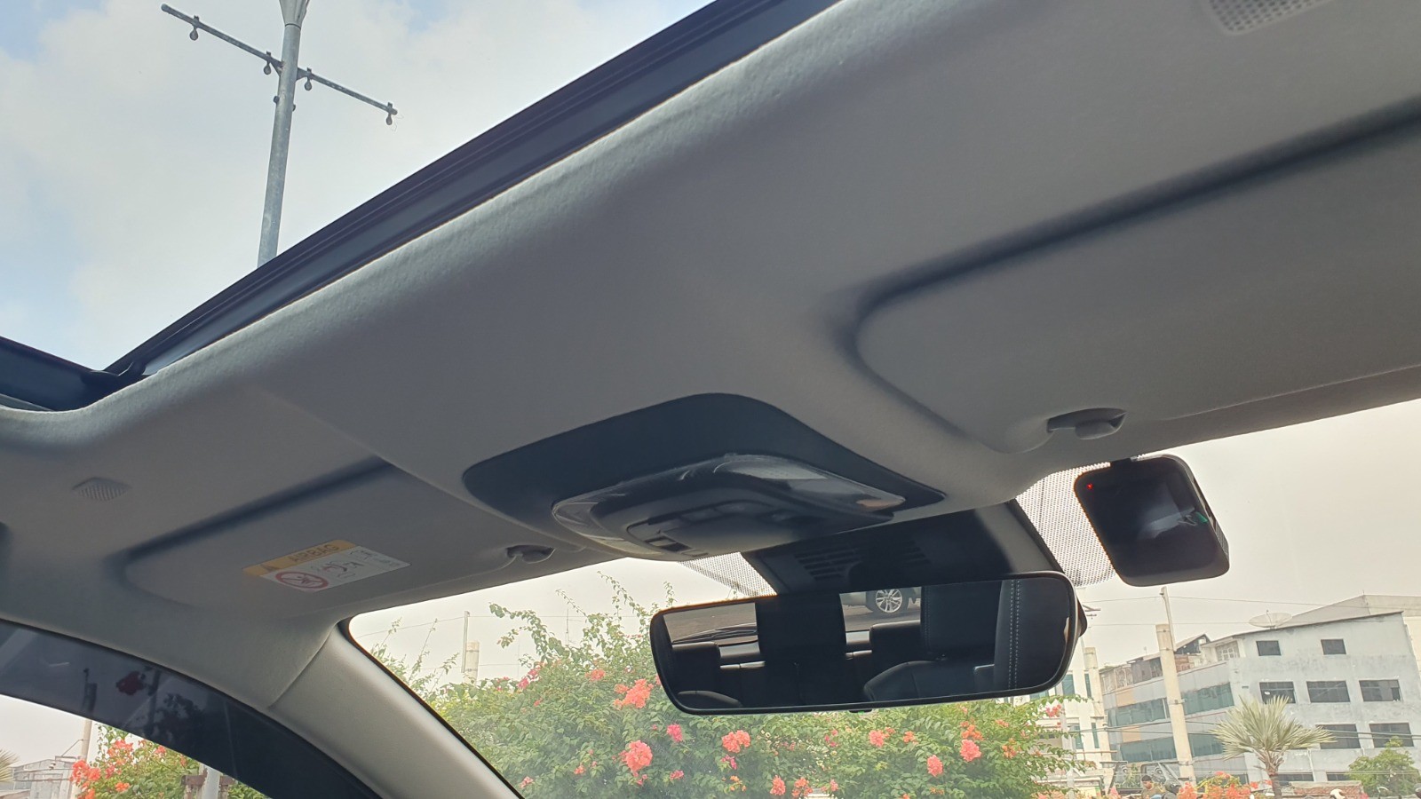 2024 Toyota Kijang Innova Zenix Hybrid EV 2024 Toyota Kijang Innova Zenix Hybrid EV