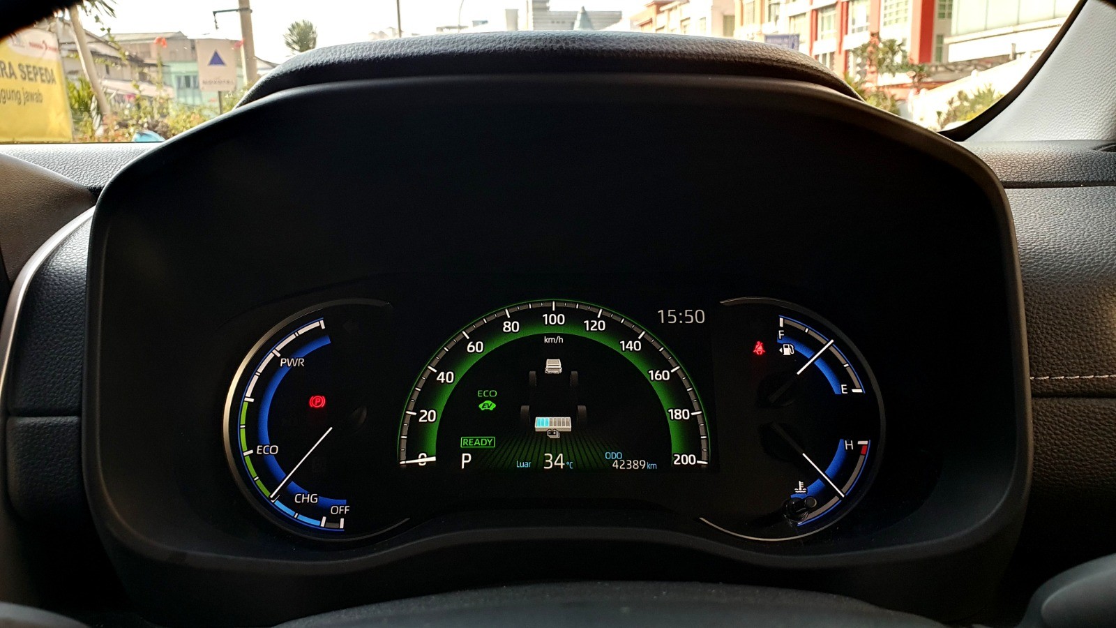 2023 Toyota Kijang Innova Zenix Hybrid EV 2023 Toyota Kijang Innova Zenix Hybrid EV