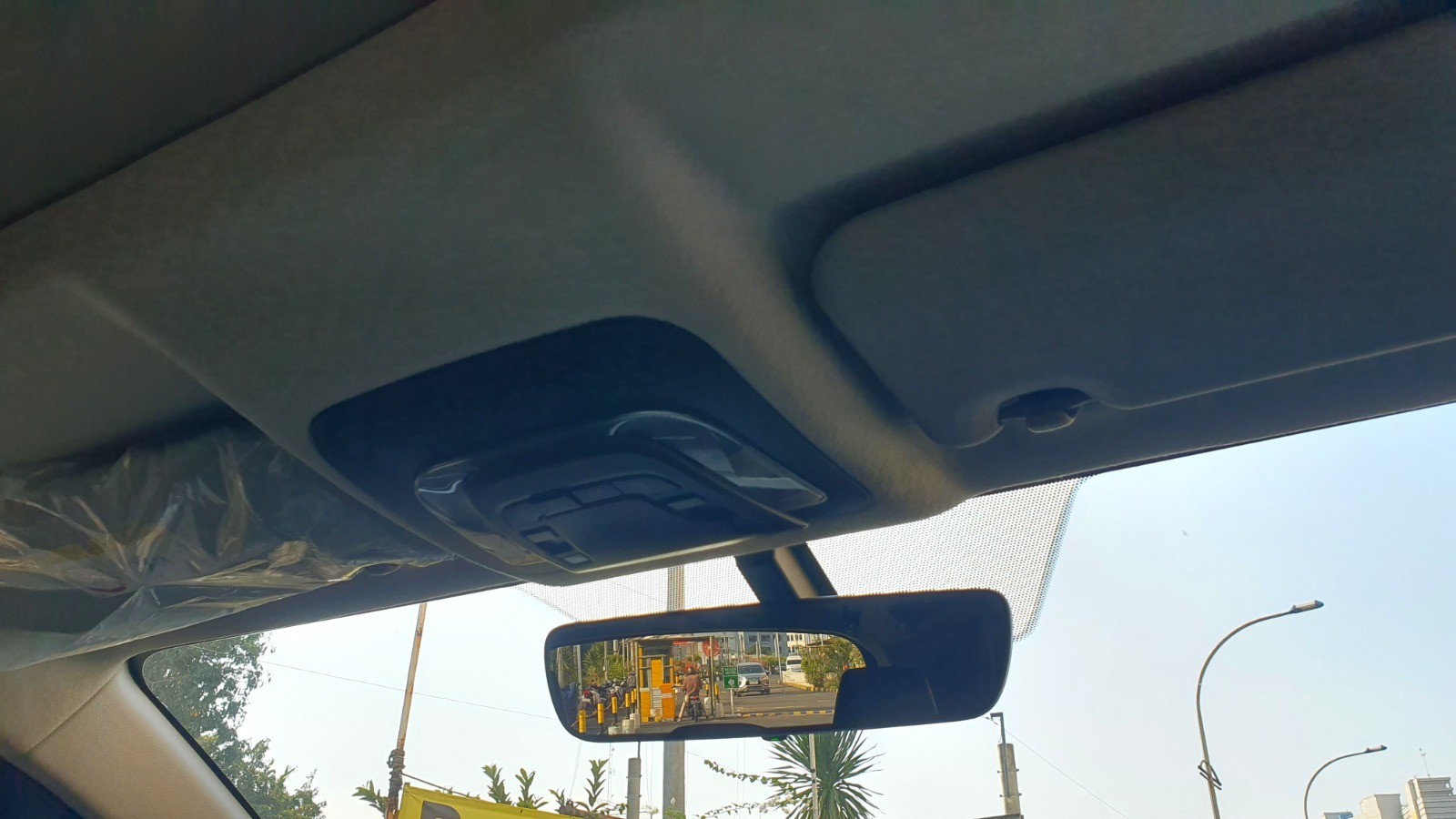 2023 Toyota Kijang Innova Zenix Hybrid EV 2023 Toyota Kijang Innova Zenix Hybrid EV