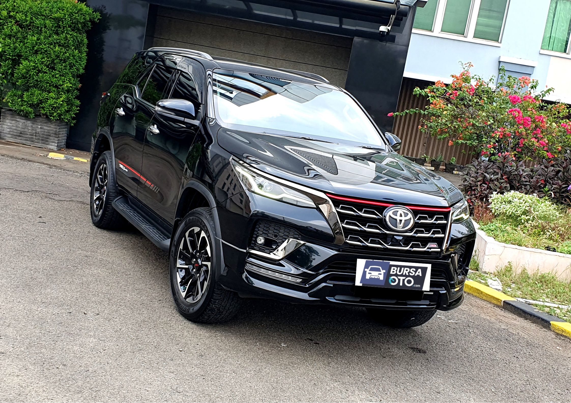 2021 Toyota Fortuner VRZ 4X2 TRD 2.4L AT 2021 Toyota Fortuner VRZ 4X2 TRD 2.4L AT