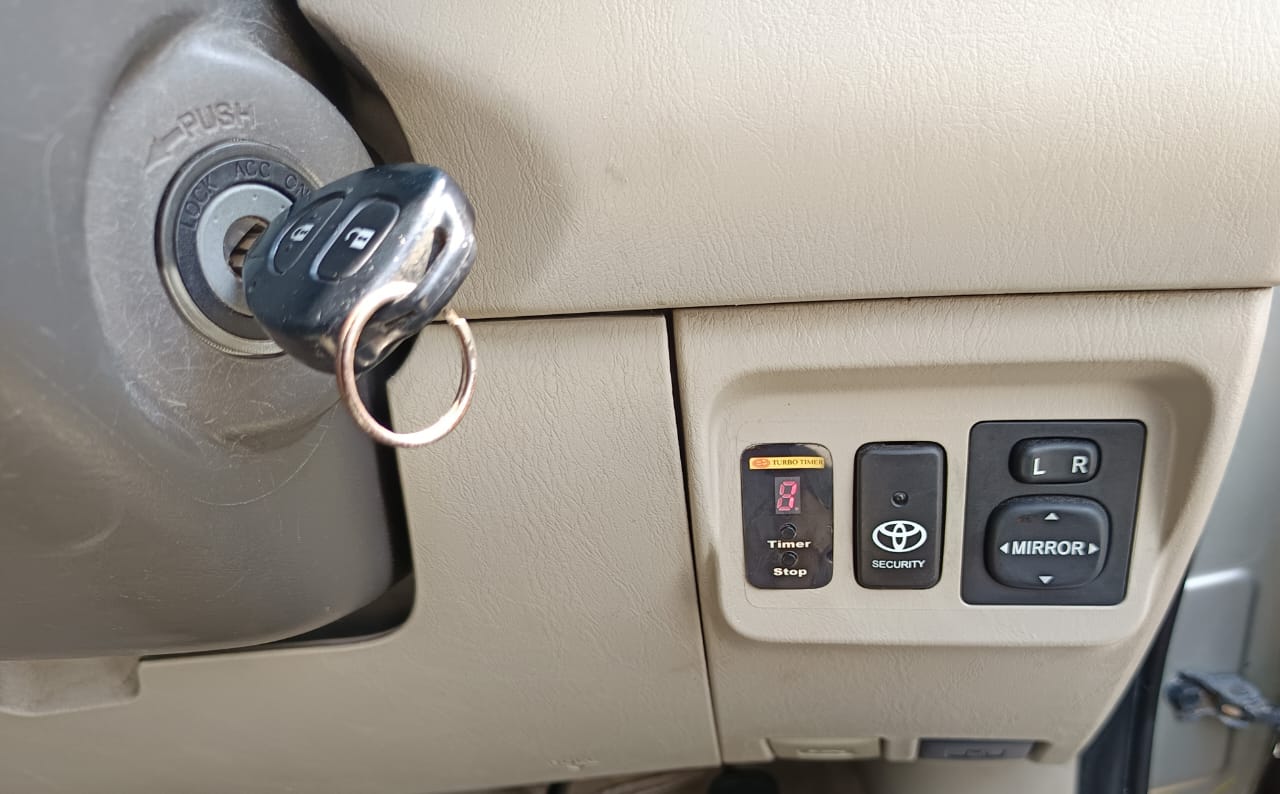 2011 Toyota Innova 2011 Toyota Innova