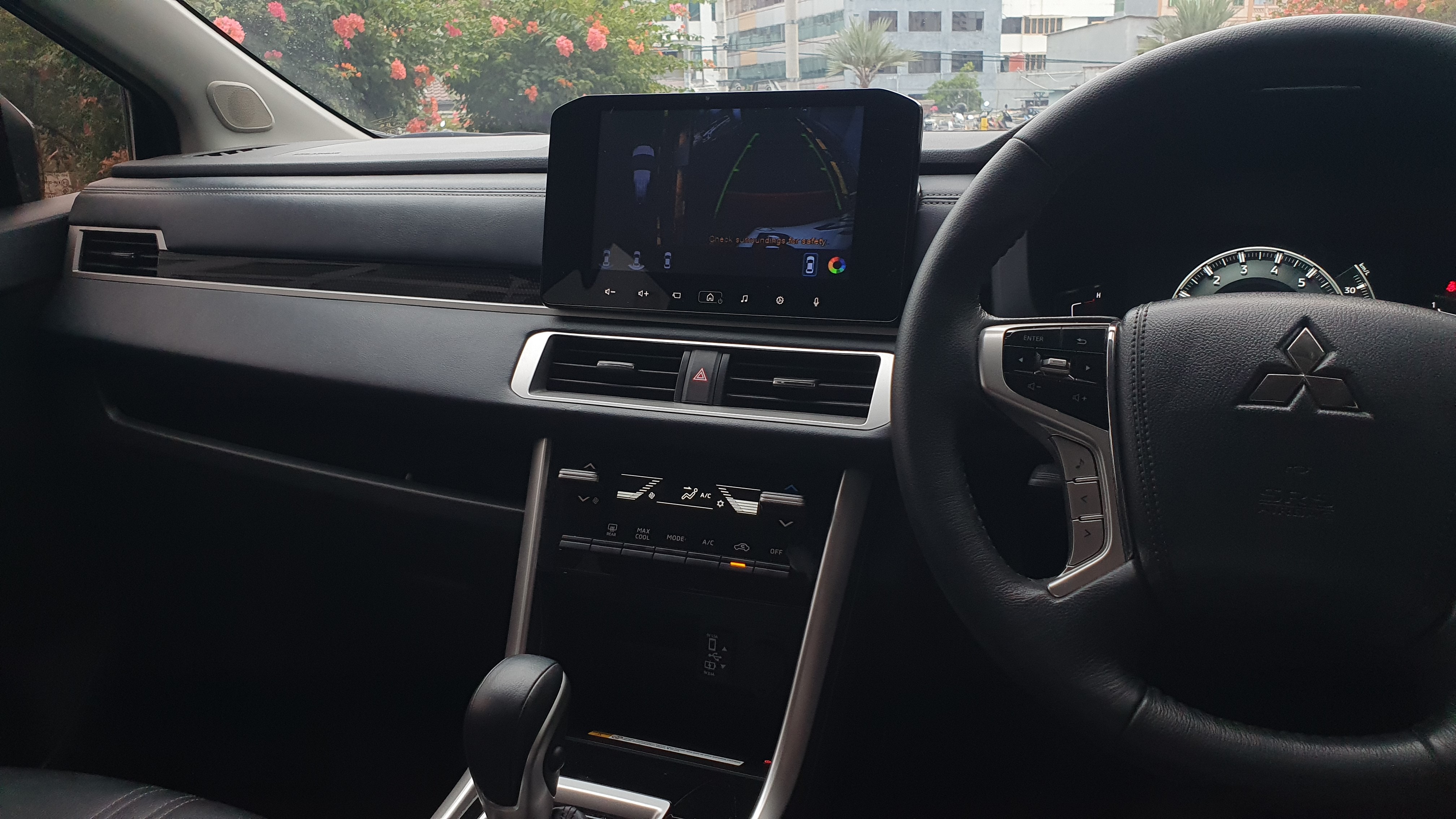 2022 Mitsubishi Xpander Cross 2022 Mitsubishi Xpander Cross