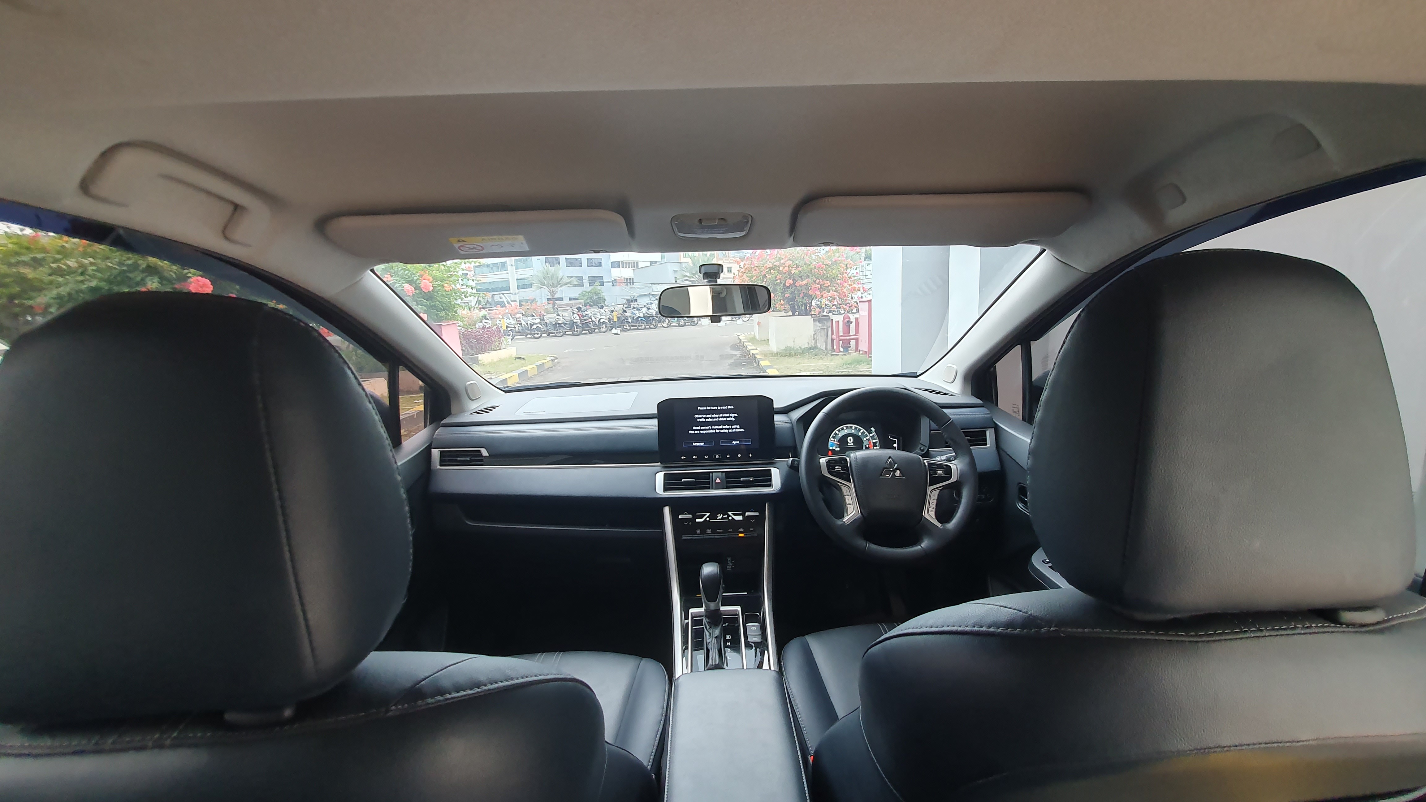 2022 Mitsubishi Xpander Cross 2022 Mitsubishi Xpander Cross