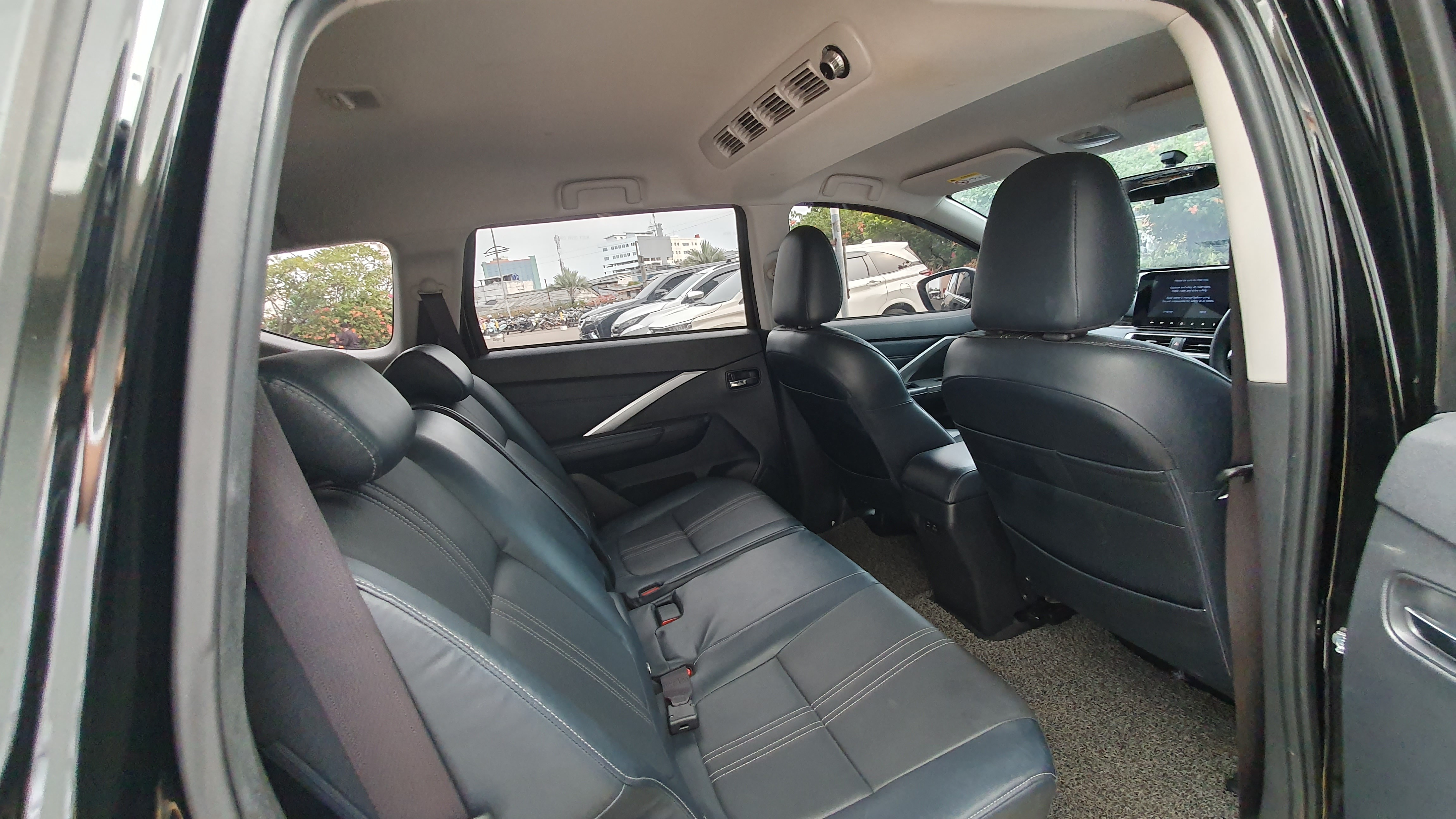 2022 Mitsubishi Xpander Cross 2022 Mitsubishi Xpander Cross