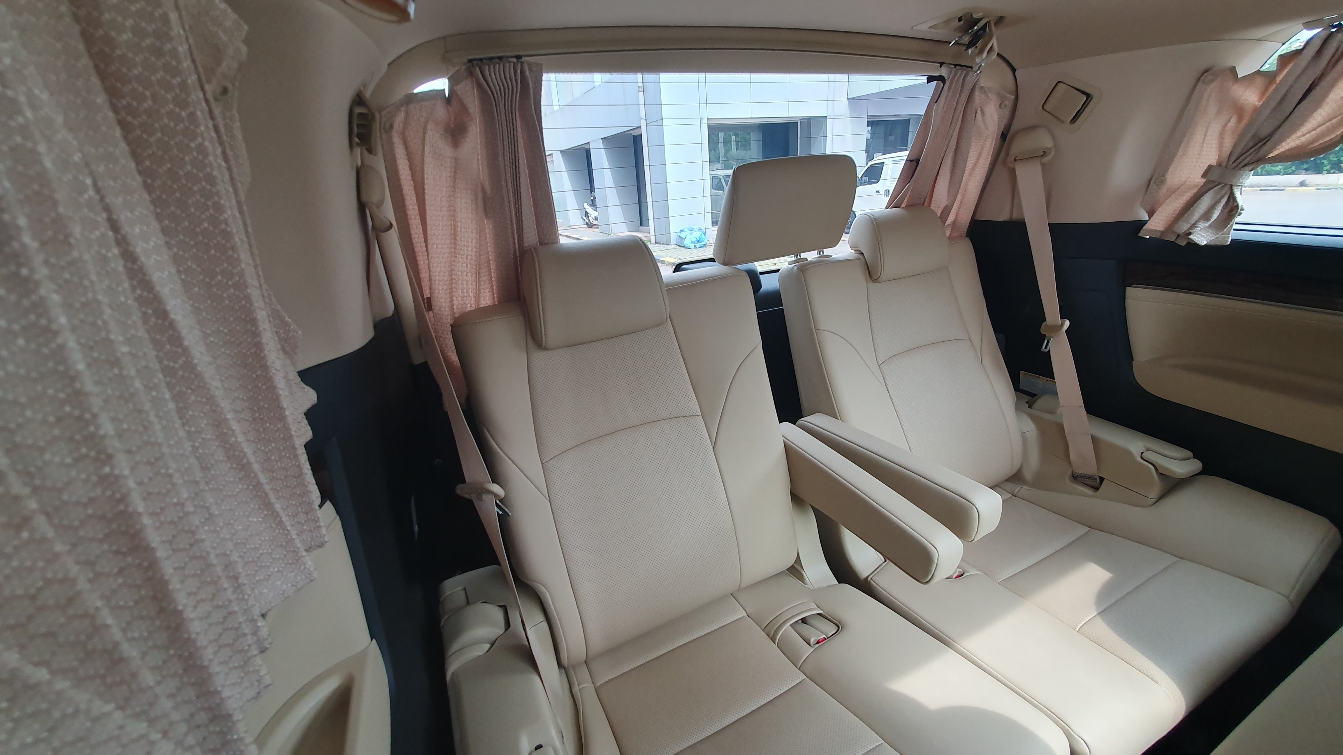2023 Toyota Alphard 2023 Toyota Alphard