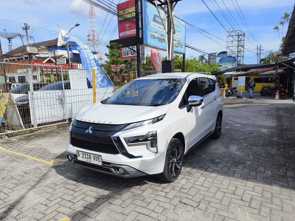2022 Mitsubishi Xpander Ultimate CVT 2022 Mitsubishi Xpander Ultimate CVT