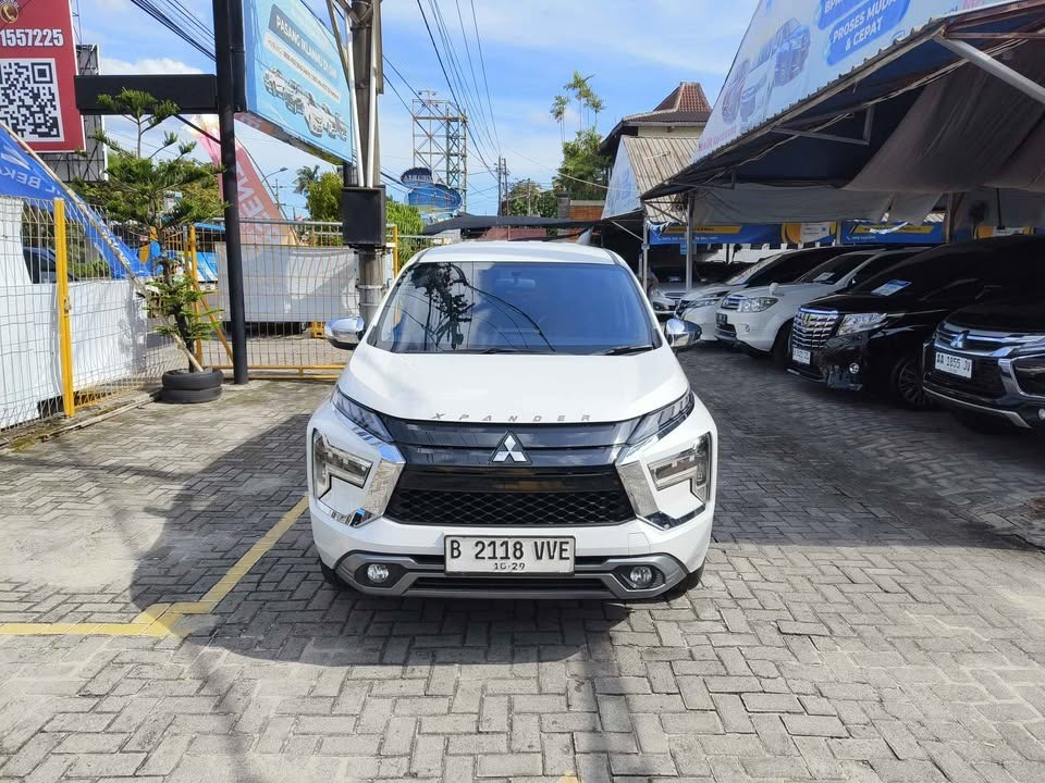 2022 Mitsubishi Xpander Ultimate CVT 2022 Mitsubishi Xpander Ultimate CVT