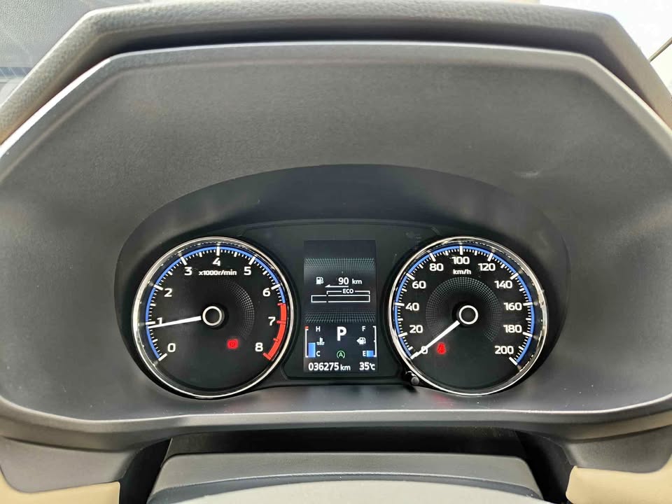 2022 Mitsubishi Xpander Ultimate CVT 2022 Mitsubishi Xpander Ultimate CVT