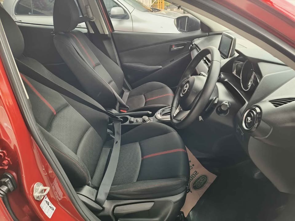 2015 Mazda 2 Hatchback GT 1.5L AT 2015 Mazda 2 Hatchback GT 1.5L AT