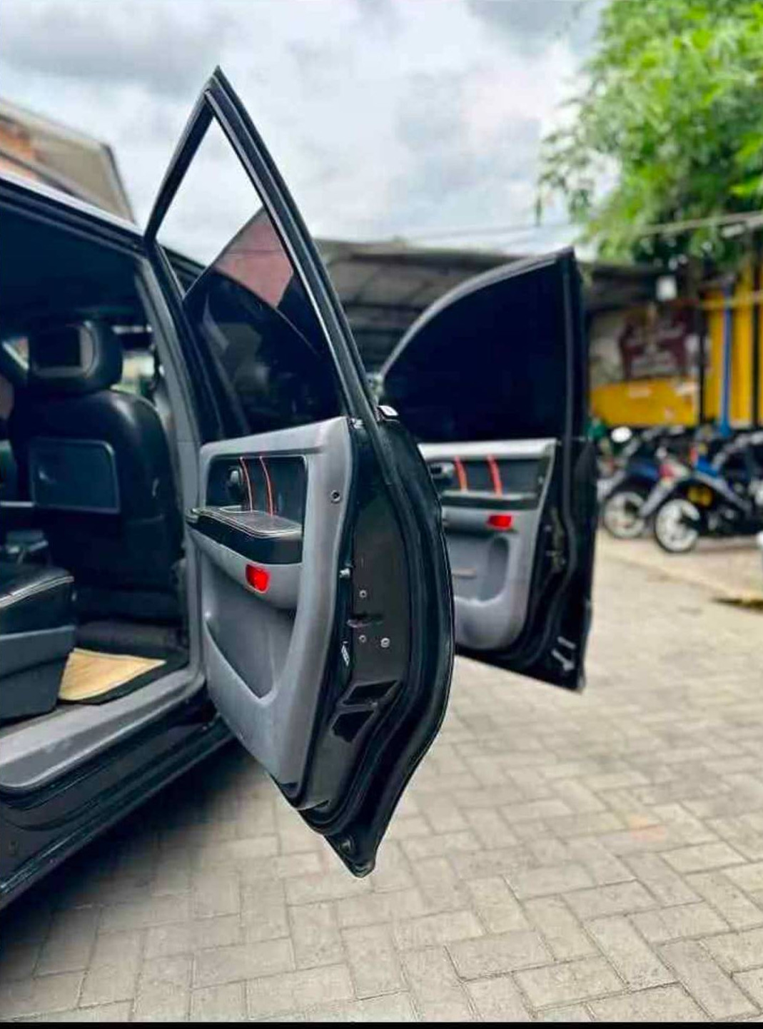 2001 Hyundai Trajet GLS 2.0L AT 2001 Hyundai Trajet GLS 2.0L AT