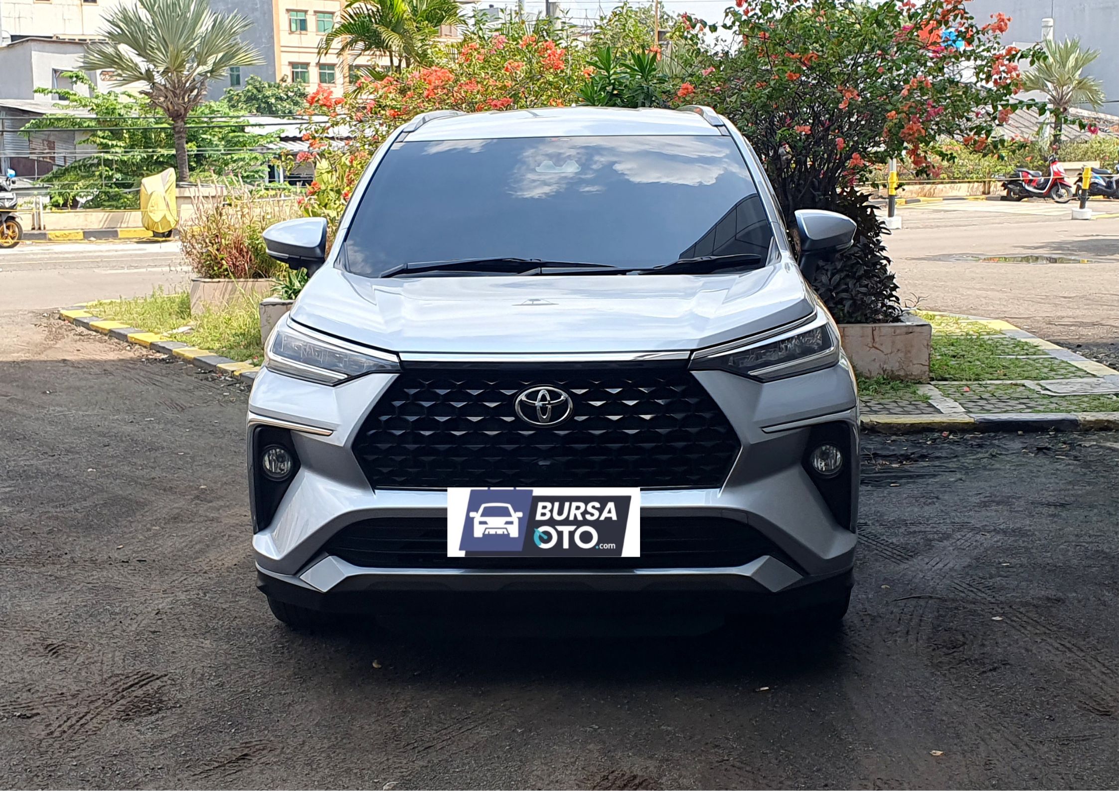 Second Hand 2022 Toyota Veloz Second Hand 2022 Toyota Veloz