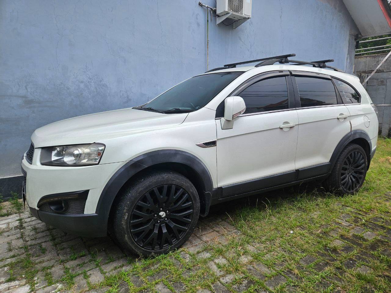 2011 Chevrolet Captiva  2.0 Diesel AT FWD 2011 Chevrolet Captiva  2.0 Diesel AT FWD