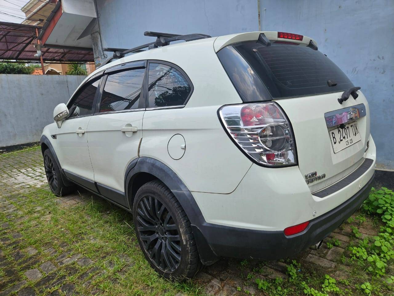 2011 Chevrolet Captiva  2.0 Diesel AT FWD 2011 Chevrolet Captiva  2.0 Diesel AT FWD