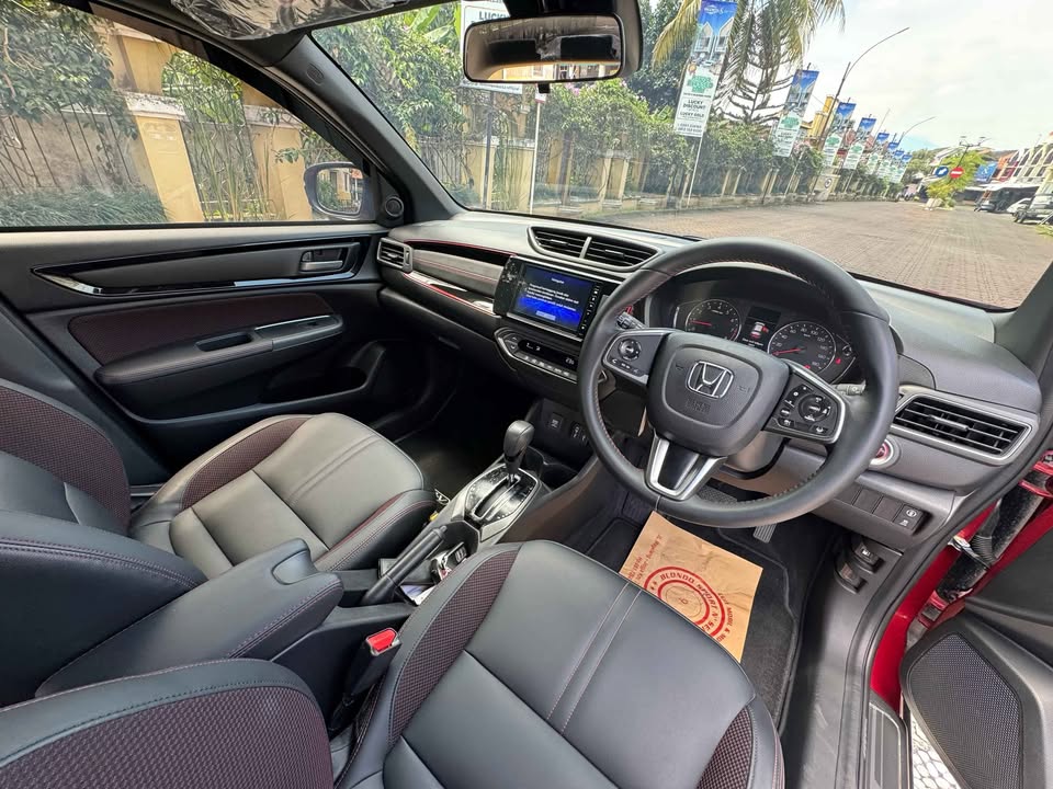 2024 Honda WR-V RS With Honda Sensing 2024 Honda WR-V RS With Honda Sensing