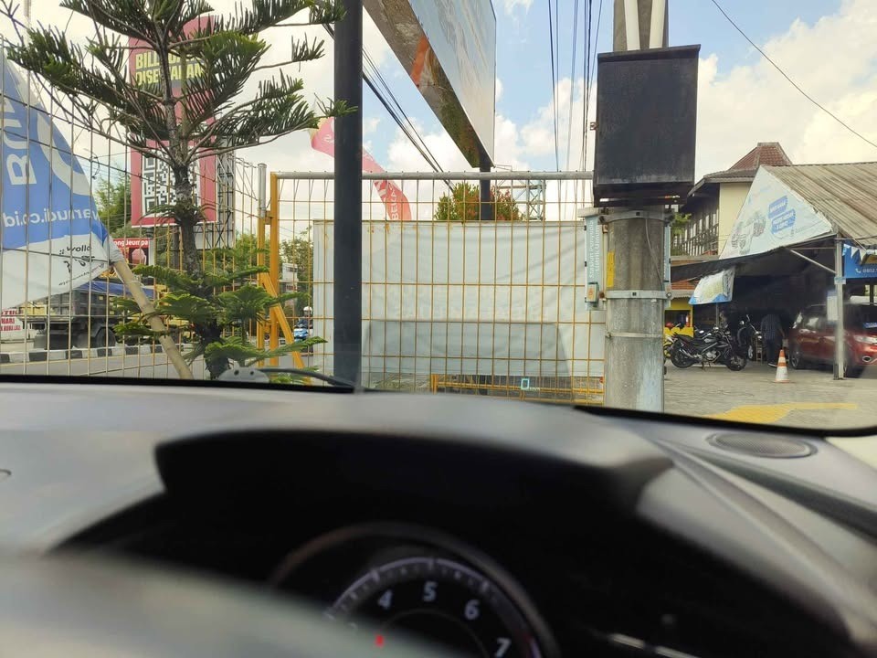 2016 Mazda 2 Hatchback GT 1.5L AT 2016 Mazda 2 Hatchback GT 1.5L AT